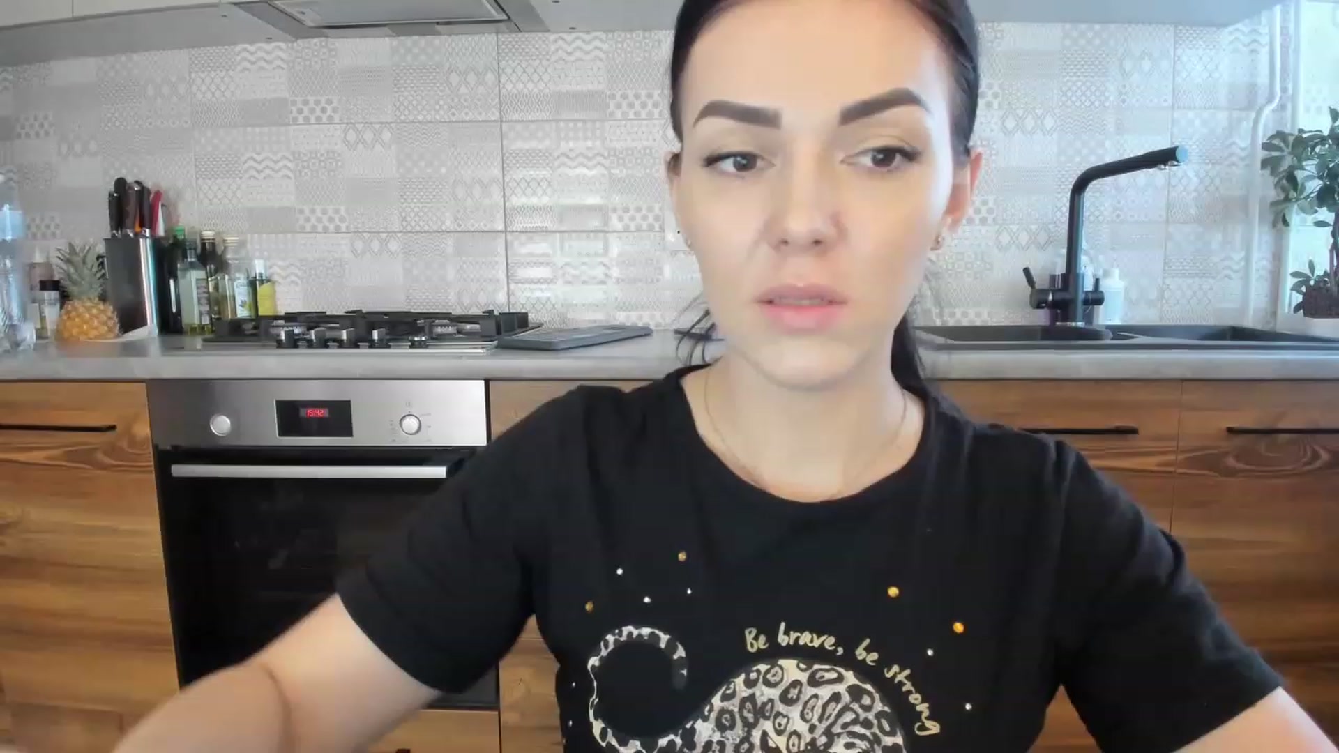 Gallery image thumbnail from MissNelly_'s myfreecams stream on, 03/05/2023, 14:43 image 5 of 20