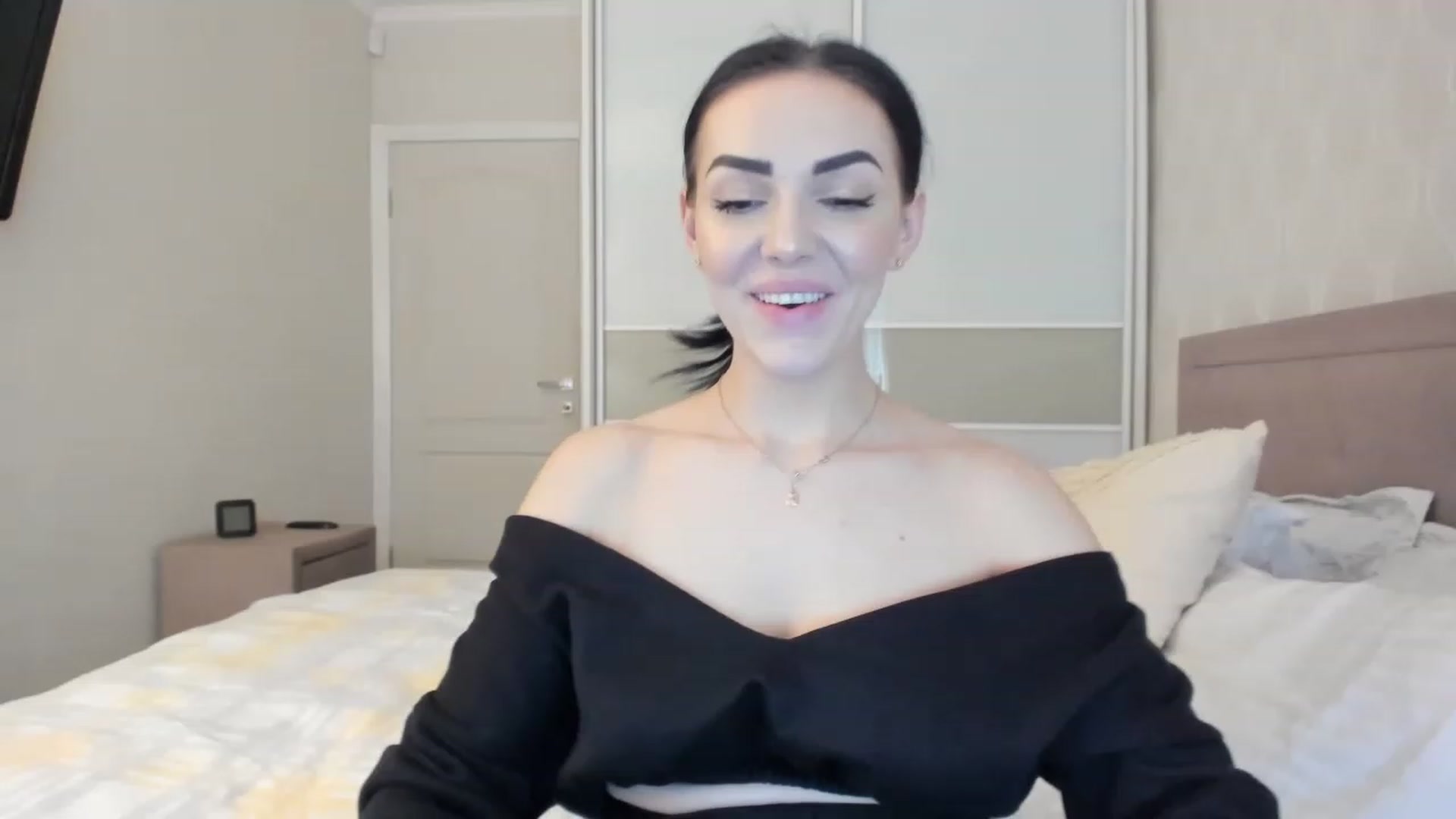 Gallery image thumbnail from MissNelly_'s myfreecams stream on, 03/07/2023, 19:13 image 13 of 20