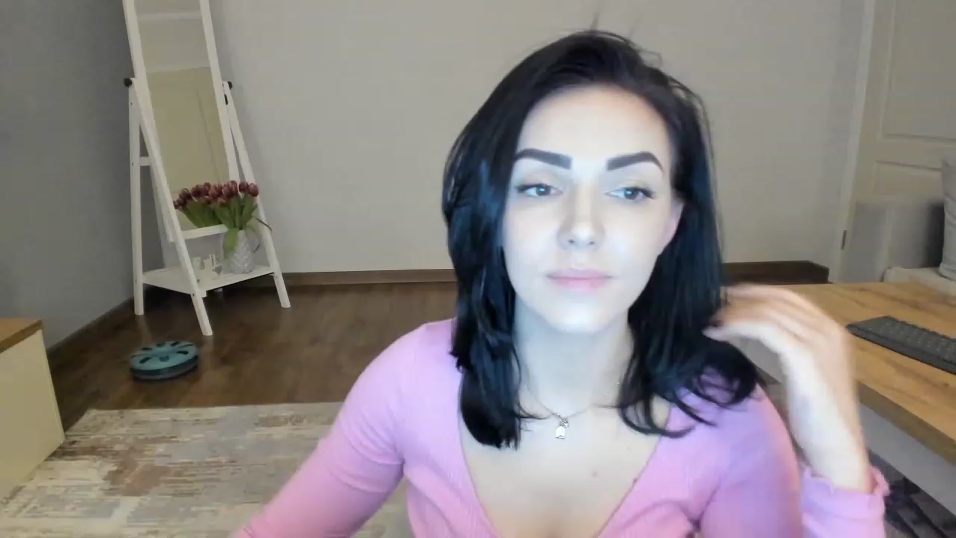 Gallery image thumbnail from MissNelly_'s myfreecams stream on, 03/09/2023, 21:19 image 7 of 20