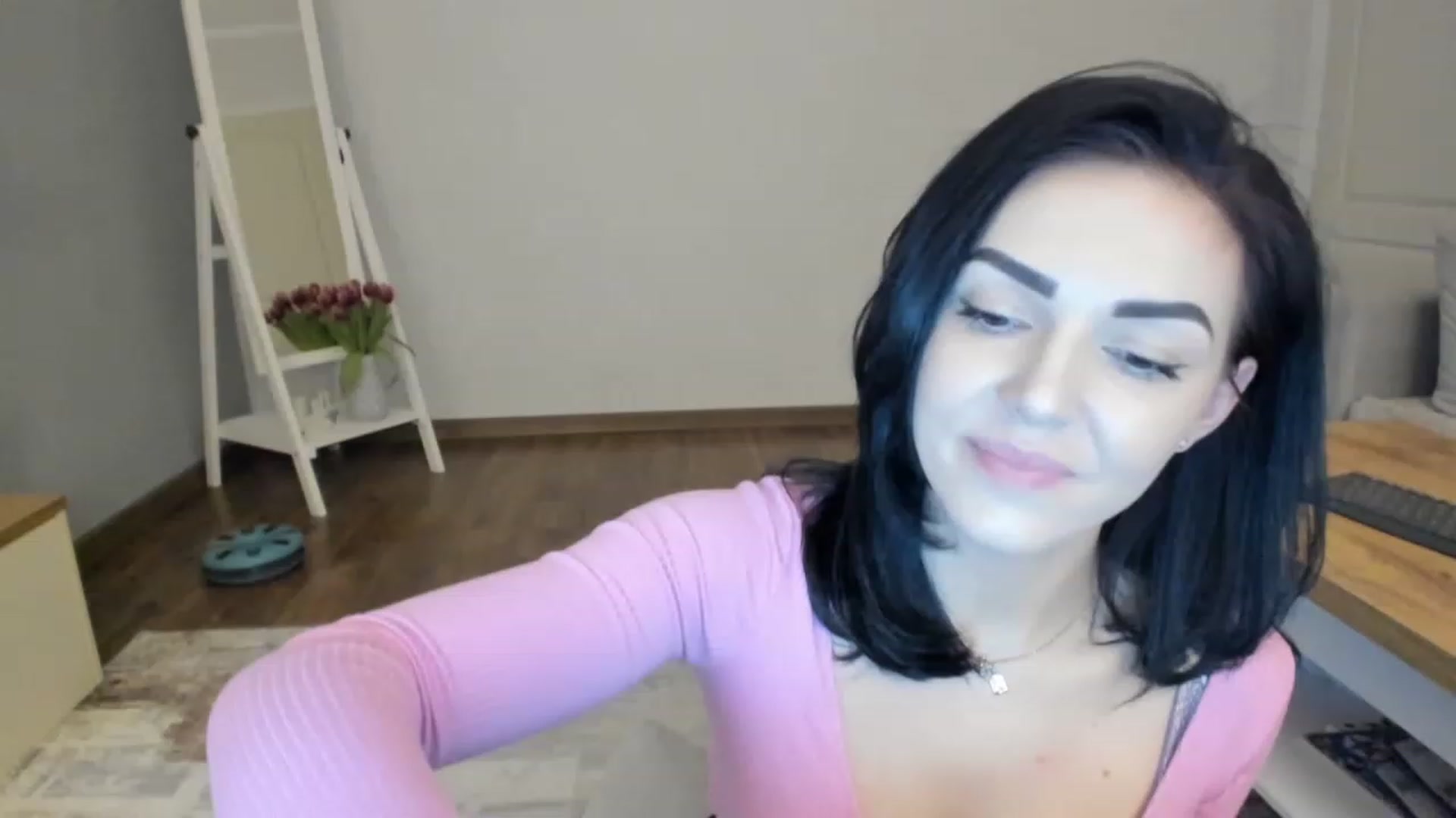 Gallery image thumbnail from MissNelly_'s myfreecams stream on, 03/09/2023, 21:19 image 12 of 20