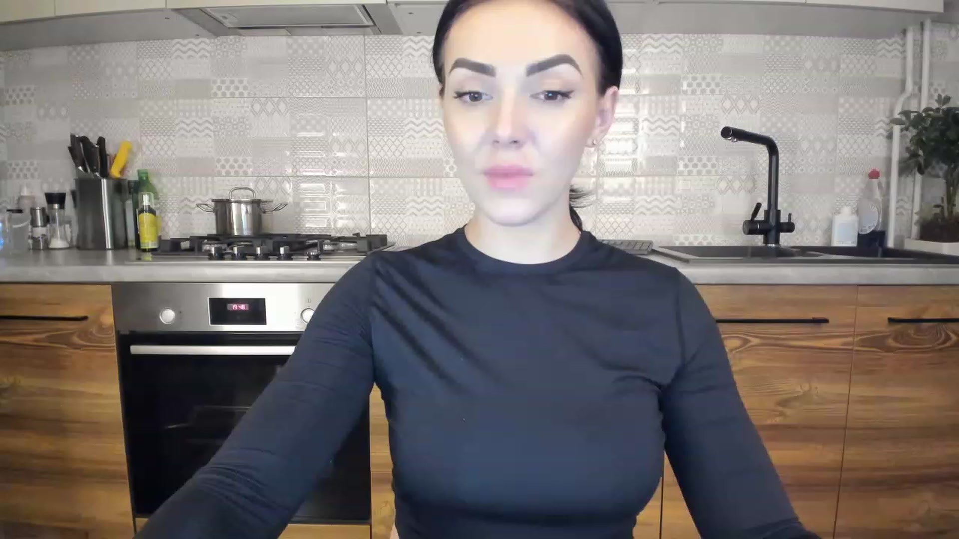 Gallery image thumbnail from MissNelly_'s myfreecams stream on, 03/15/2023, 18:01 image 7 of 20