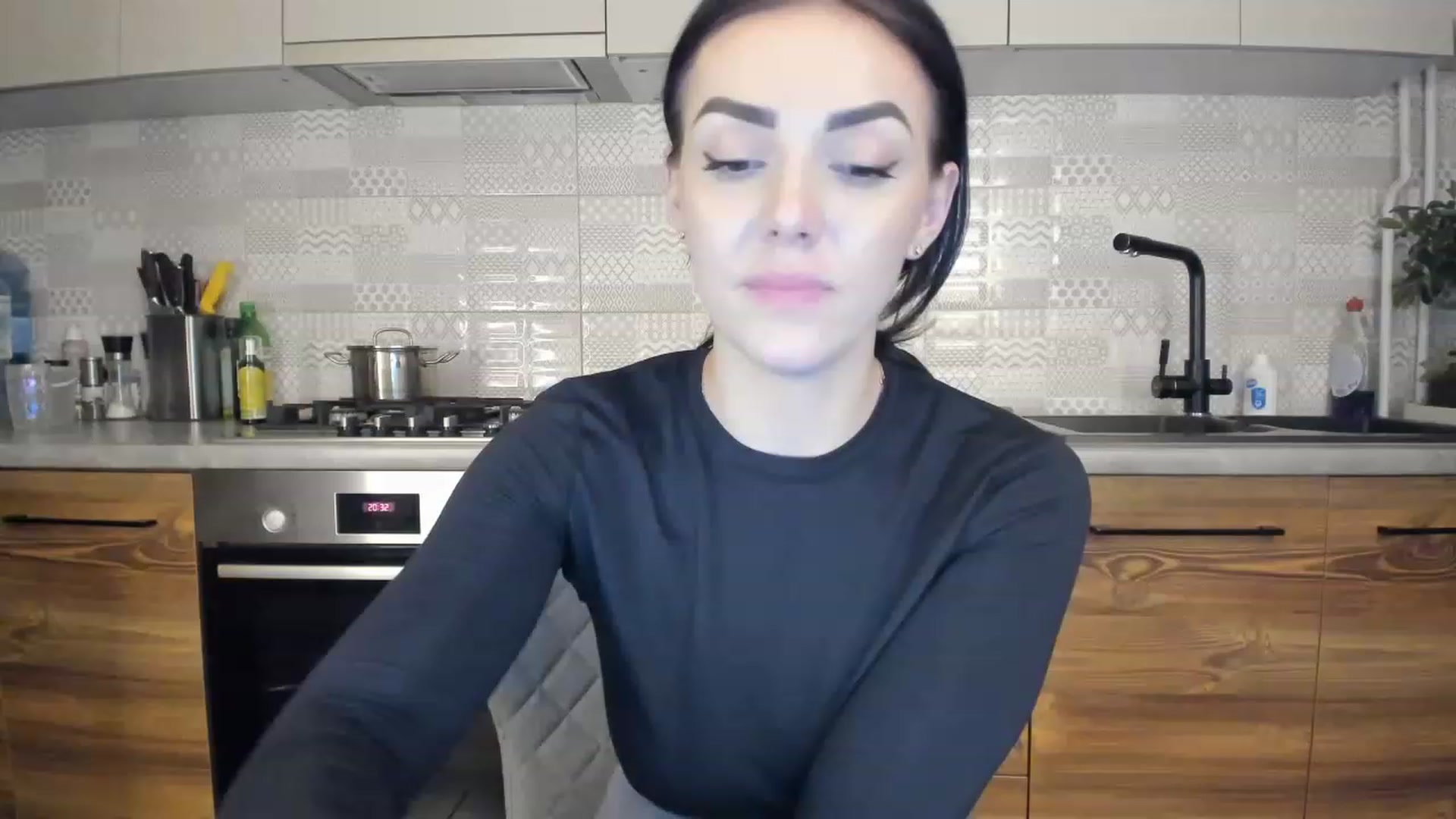 Gallery image thumbnail from MissNelly_'s myfreecams stream on, 03/15/2023, 18:35 image 19 of 20