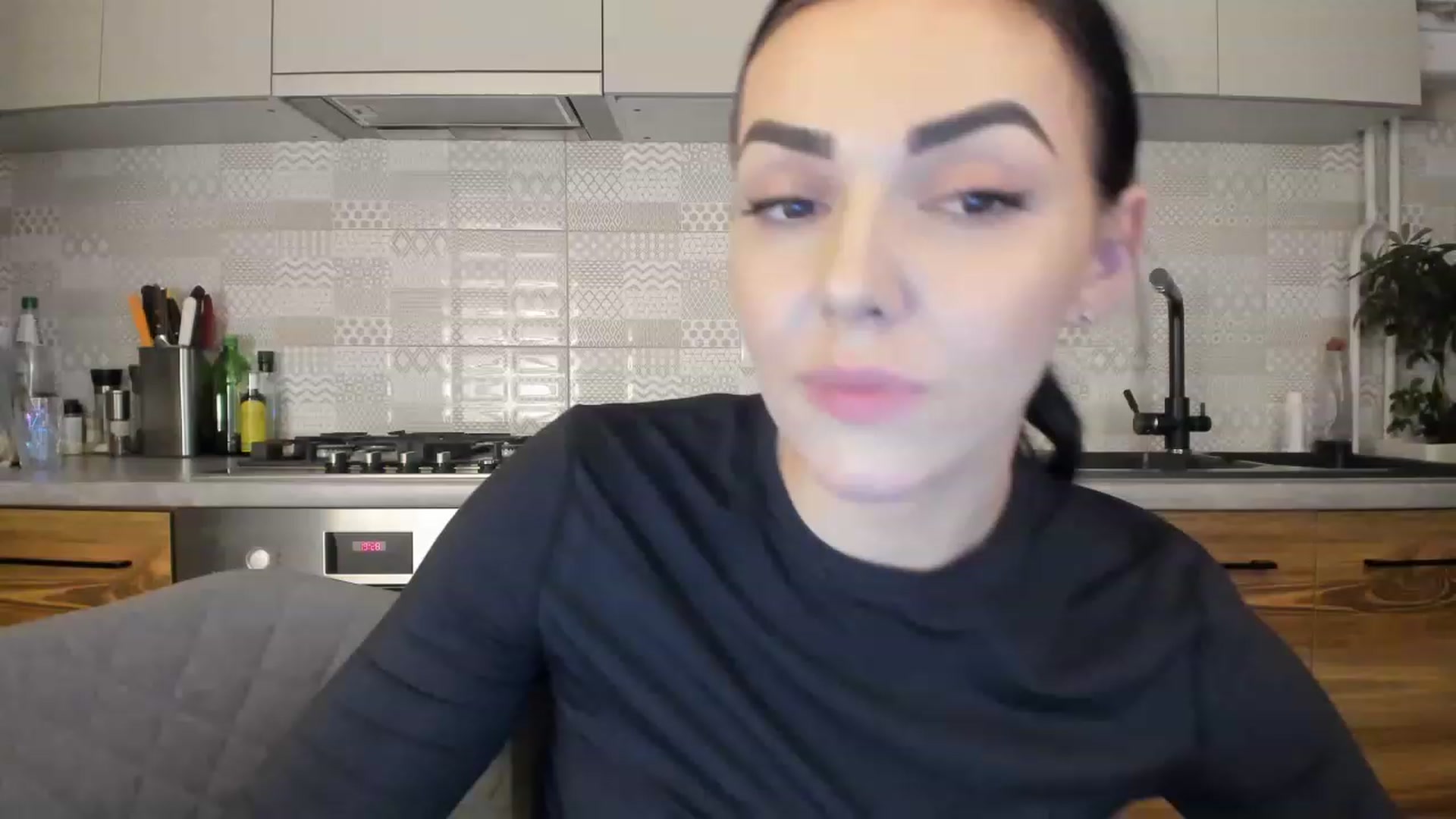 Gallery image thumbnail from MissNelly_'s myfreecams stream on, 03/21/2023, 19:04 image 5 of 20