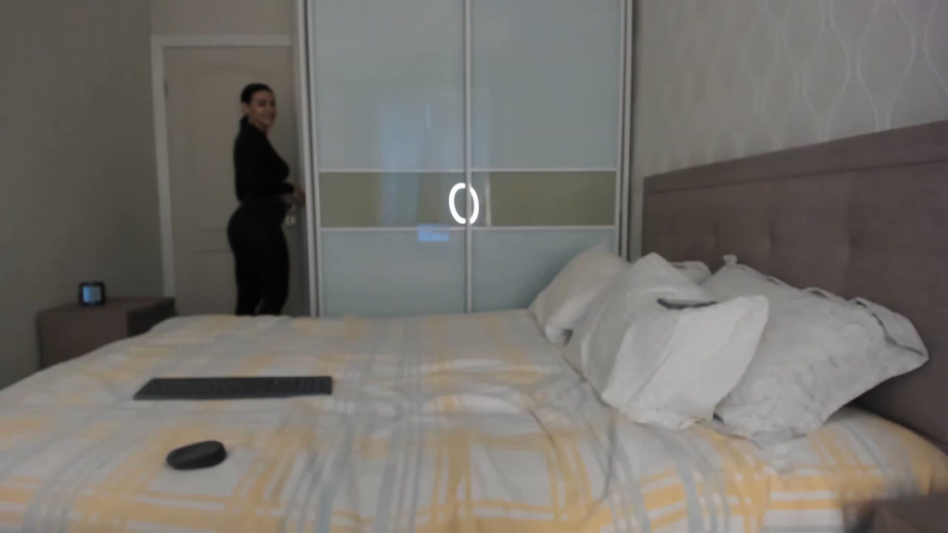Gallery image thumbnail from MissNelly_'s myfreecams stream on, 03/26/2023, 13:13 image 6 of 20