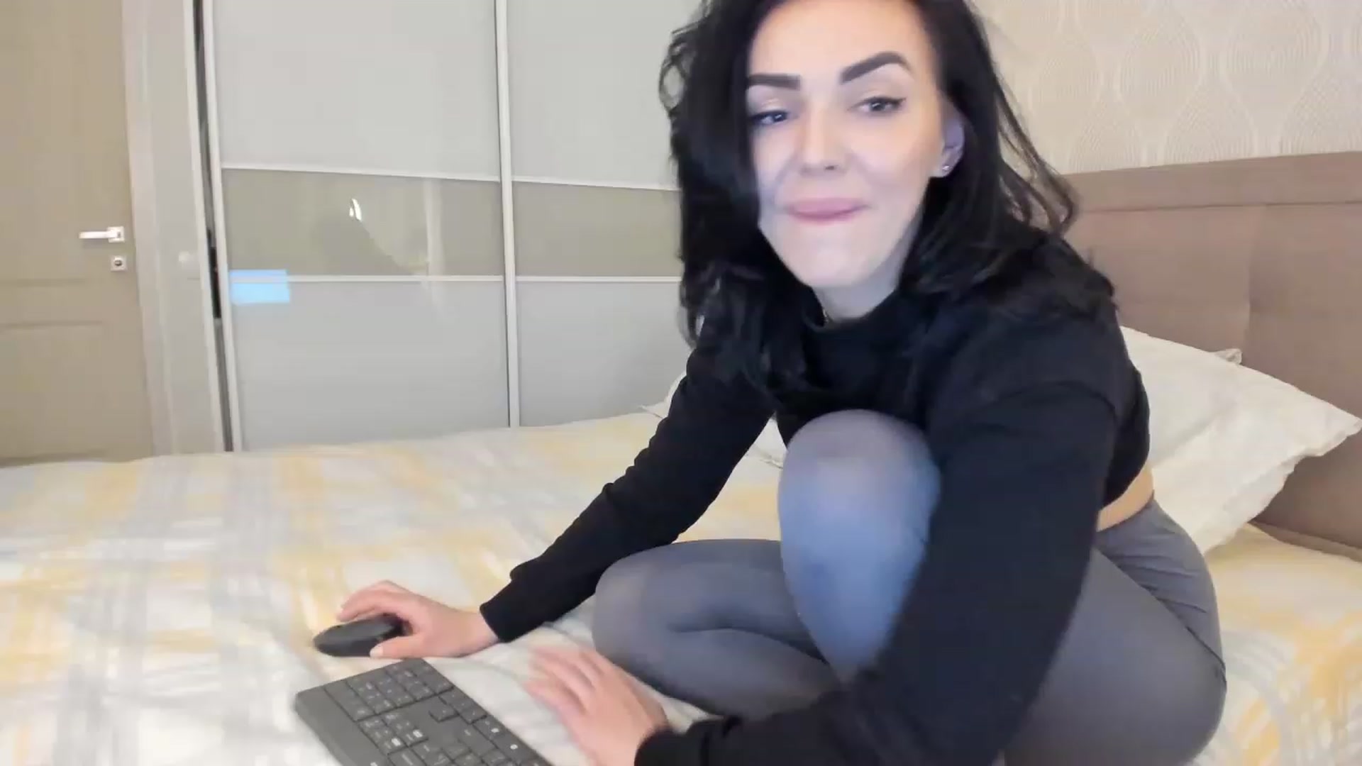 Gallery image thumbnail from MissNelly_'s myfreecams stream on, 03/29/2023, 18:58 image 3 of 20