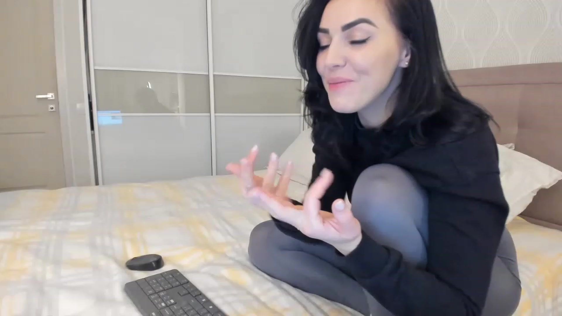 Gallery image thumbnail from MissNelly_'s myfreecams stream on, 03/29/2023, 18:58 image 19 of 20