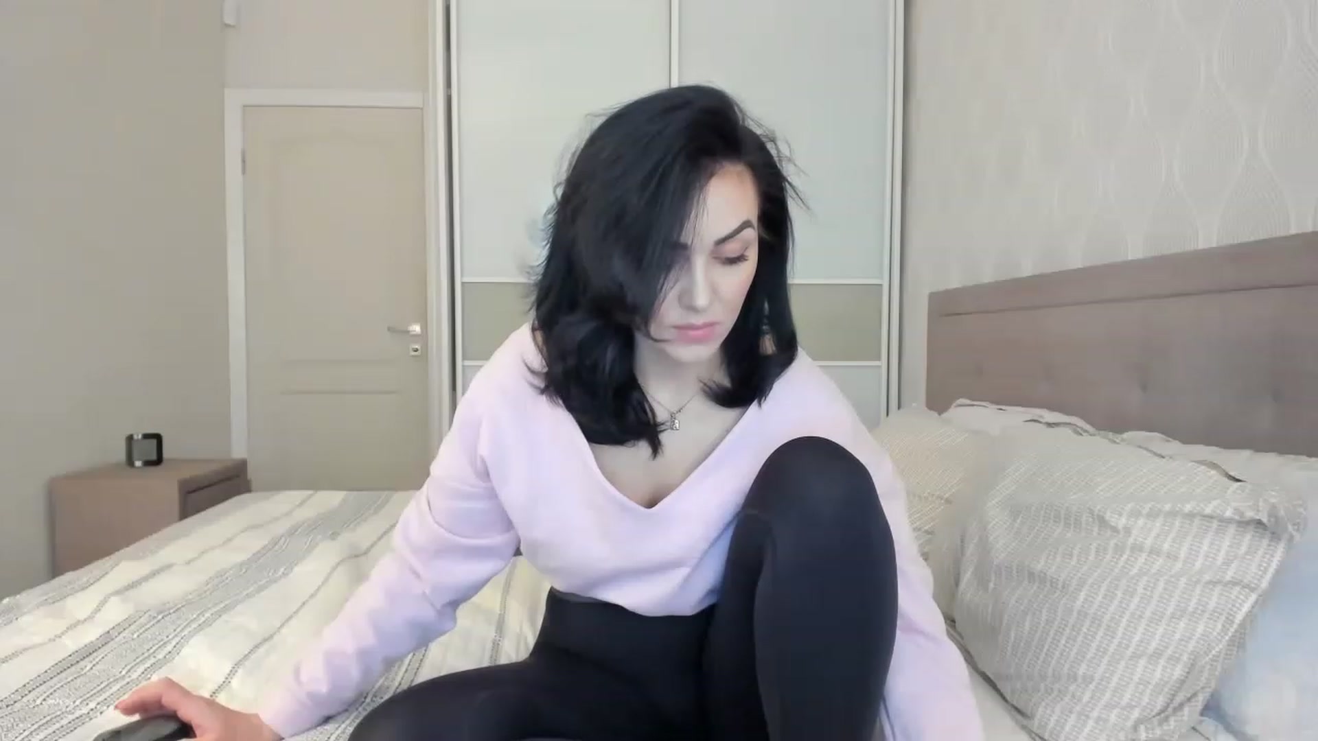 Gallery image thumbnail from MissNelly_'s myfreecams stream on, 04/25/2023, 13:51 image 7 of 20