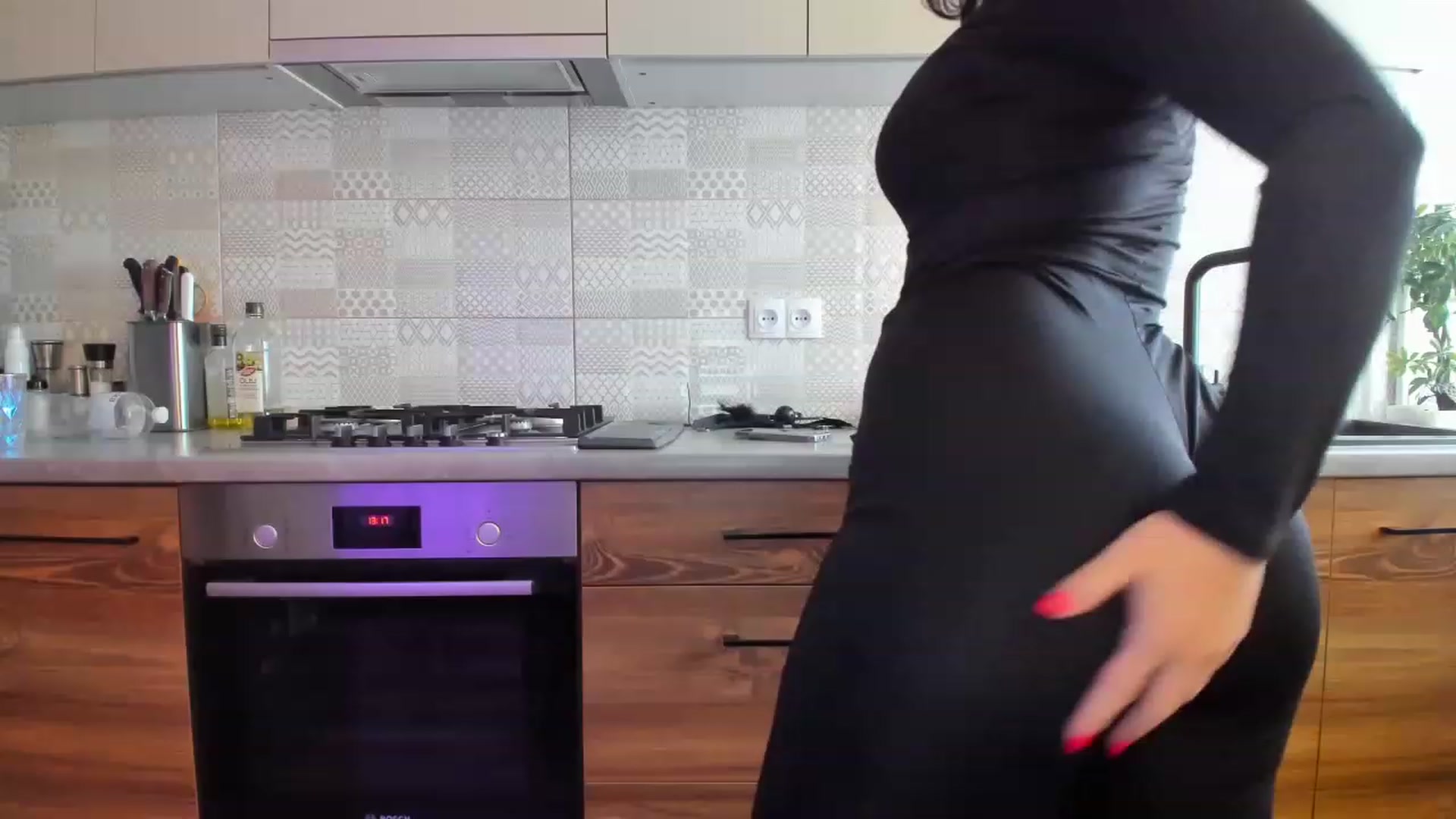 Gallery image thumbnail from MissNelly_'s myfreecams stream on, 04/27/2023, 10:28 image 18 of 20