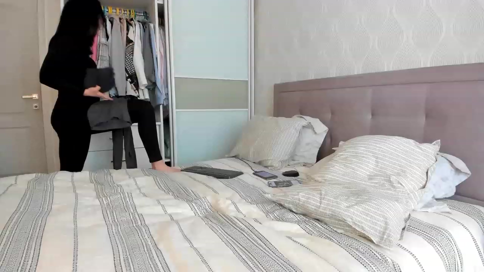 Gallery image thumbnail from MissNelly_'s myfreecams stream on, 04/29/2023, 13:18 image 9 of 20