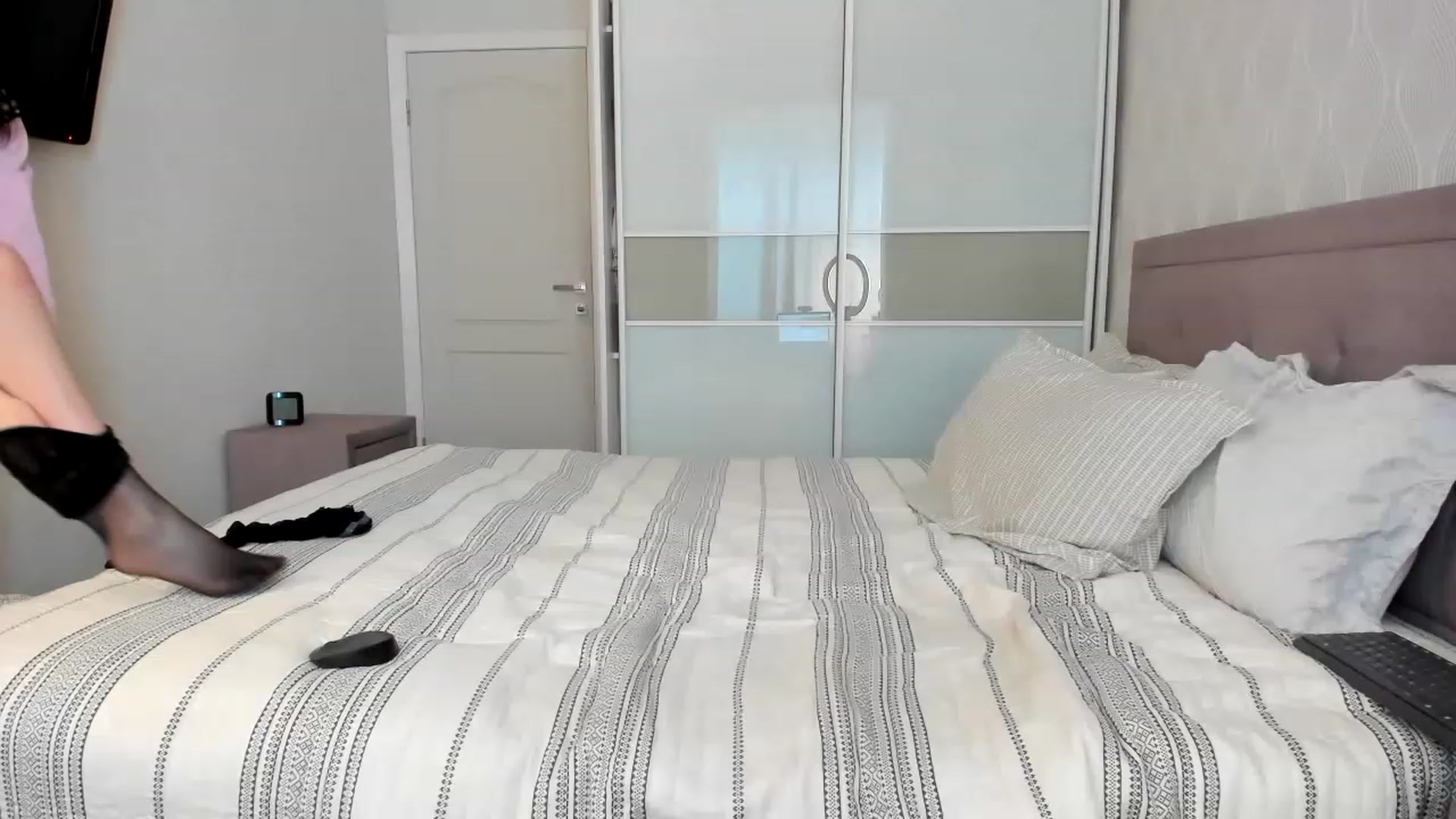 Gallery image thumbnail from MissNelly_'s myfreecams stream on, 04/30/2023, 13:01 image 14 of 20