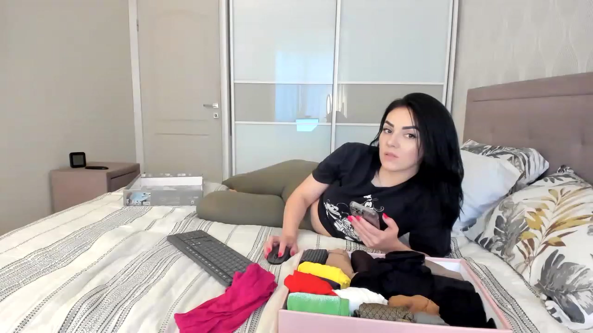 Gallery image thumbnail from MissNelly_'s myfreecams stream on, 05/07/2023, 16:43 image 7 of 20