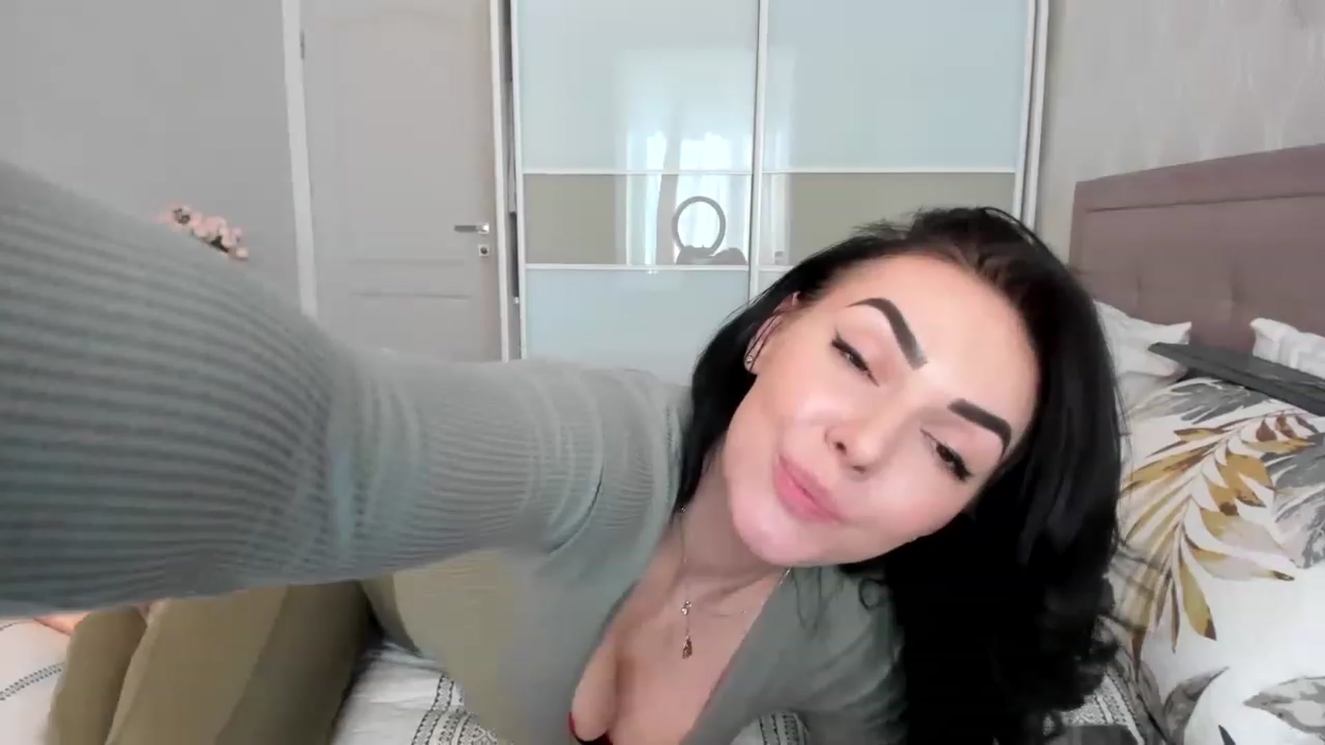 Gallery image thumbnail from MissNelly_'s myfreecams stream on, 05/14/2023, 14:19 image 11 of 20
