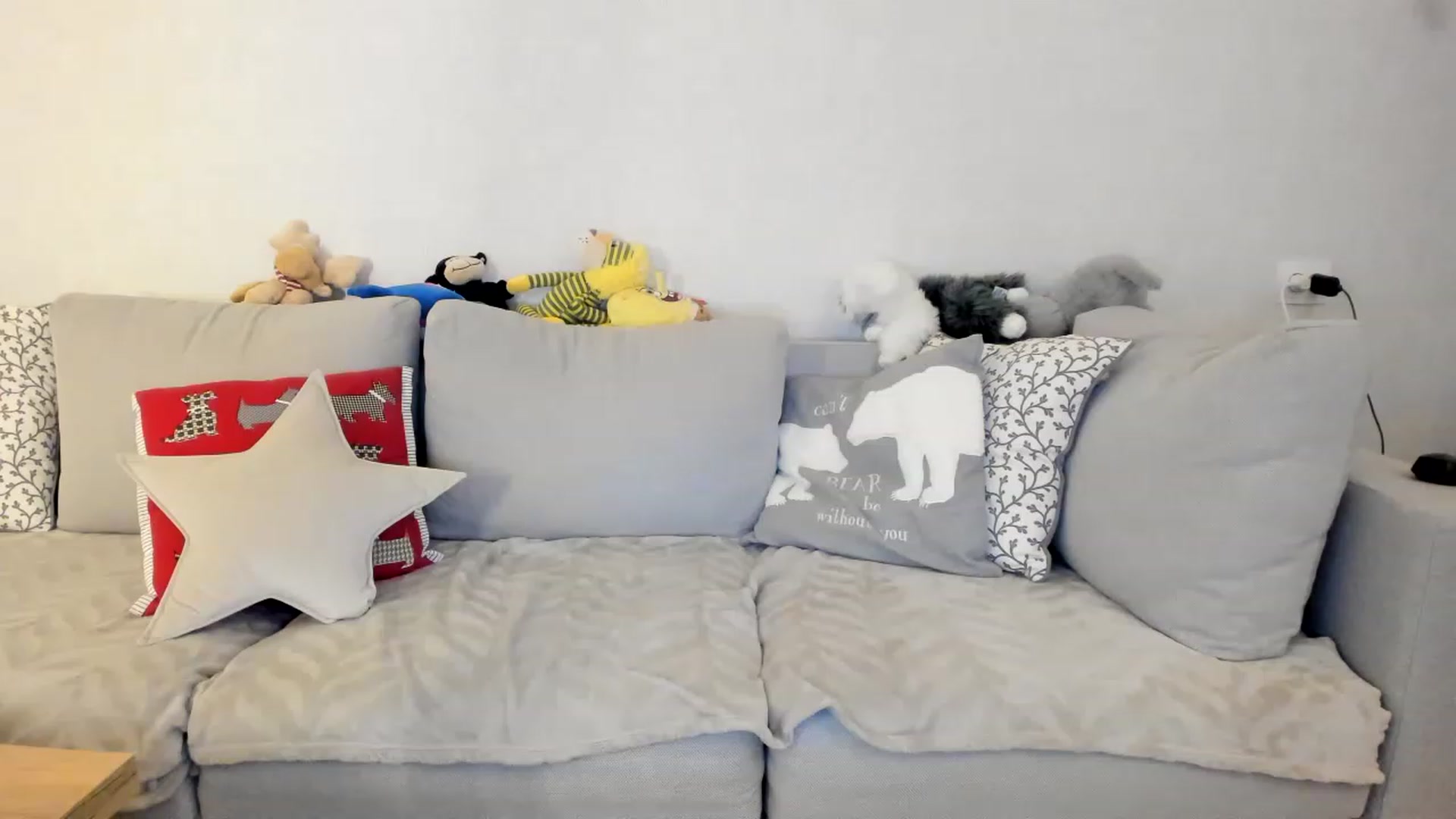 Gallery image thumbnail from MissNelly_'s myfreecams stream on, 05/15/2023, 21:13 image 3 of 20