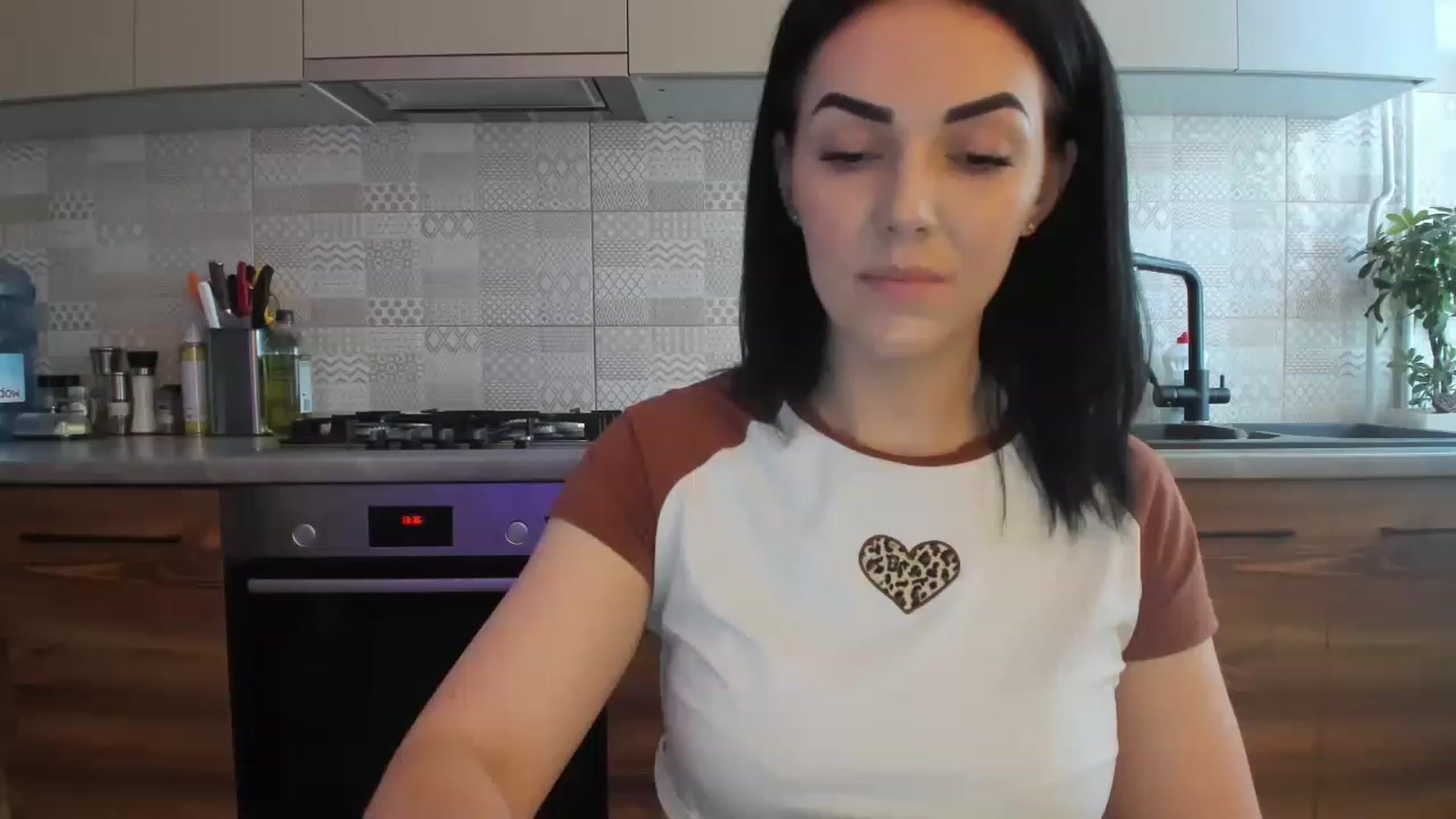 Gallery image thumbnail from MissNelly_'s myfreecams stream on, 06/05/2023, 11:25 image 12 of 20