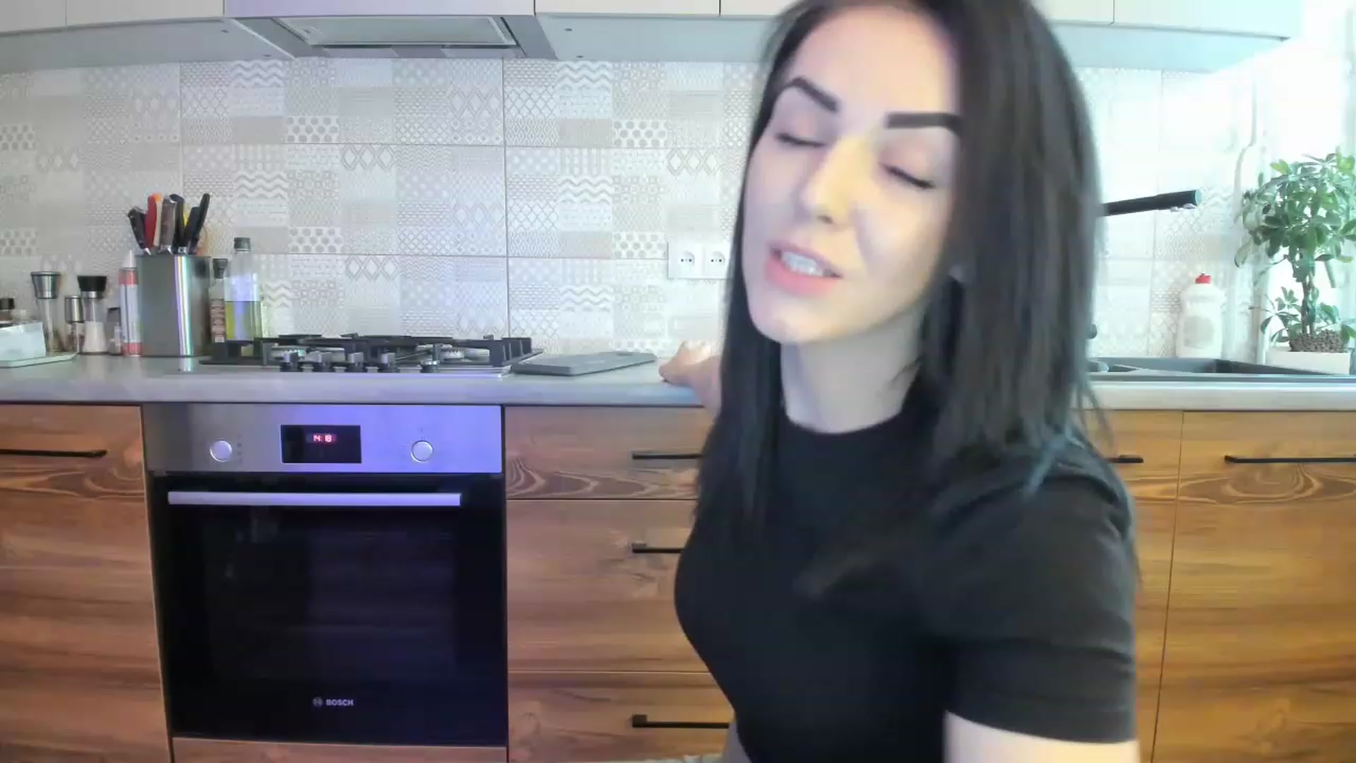 Gallery image thumbnail from MissNelly_'s myfreecams stream on, 06/14/2023, 11:40 image 17 of 20