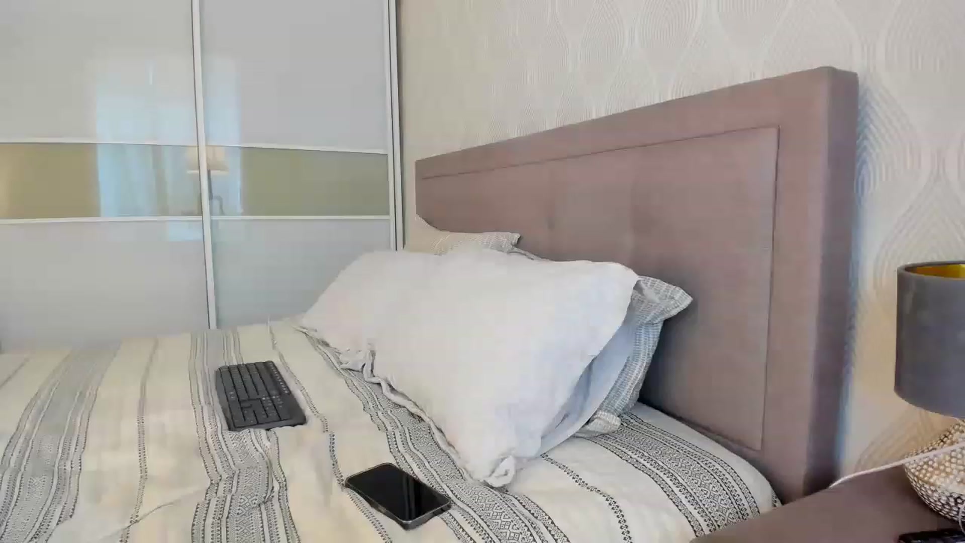 Gallery image thumbnail from MissNelly_'s myfreecams stream on, 06/18/2023, 14:06 image 8 of 20