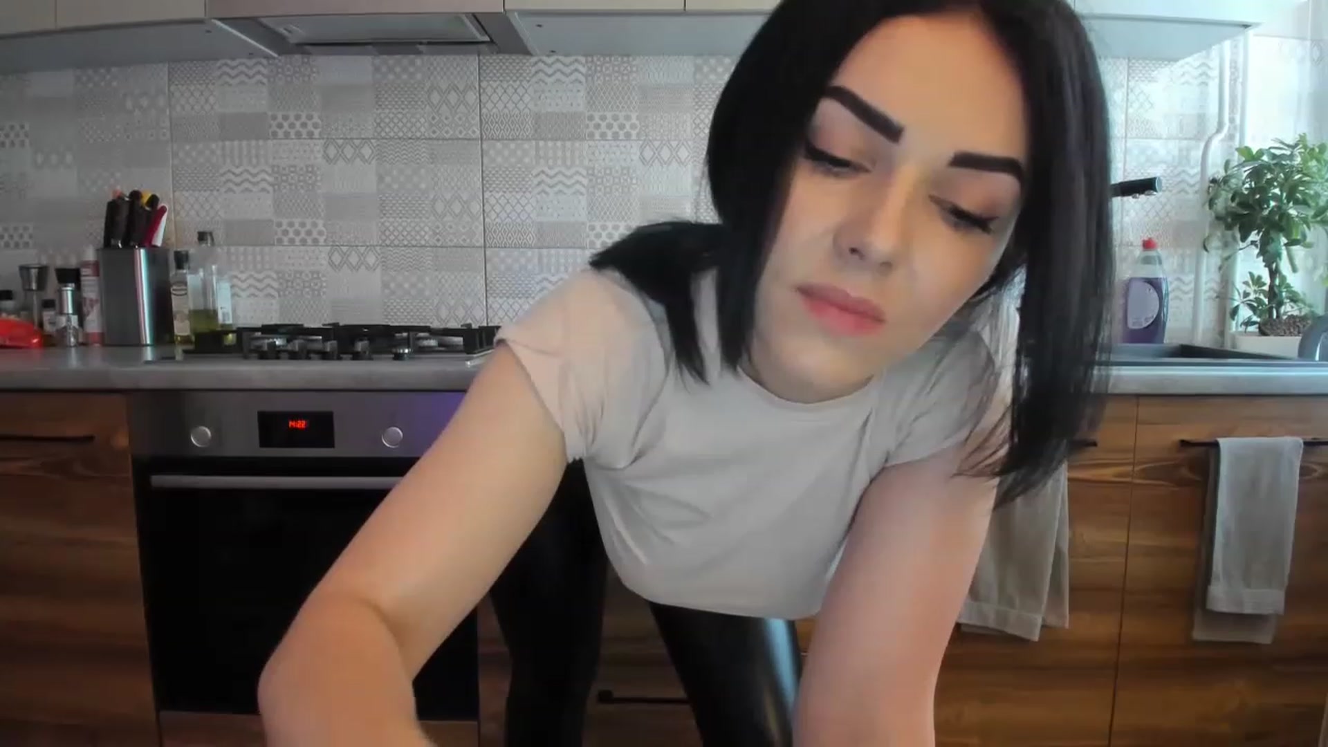 Gallery image thumbnail from MissNelly_'s myfreecams stream on, 06/22/2023, 11:41 image 9 of 20