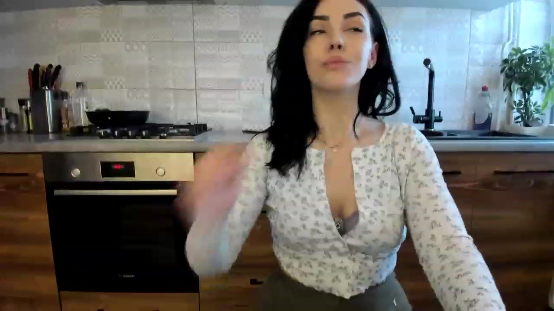 Gallery image thumbnail from MissNelly_'s myfreecams stream on, 07/06/2023, 12:53 image 7 of 20