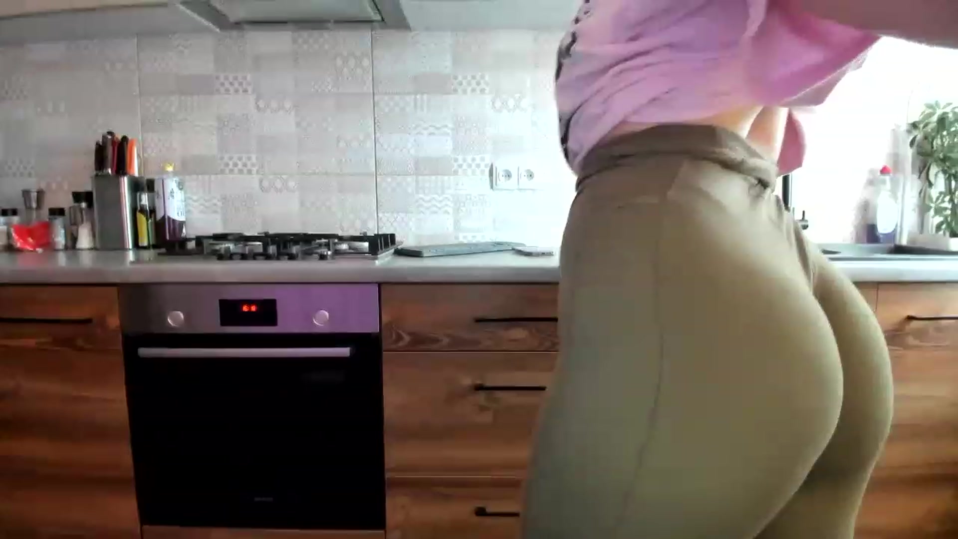 Gallery image thumbnail from MissNelly_'s myfreecams stream on, 07/14/2023, 13:33 image 7 of 20