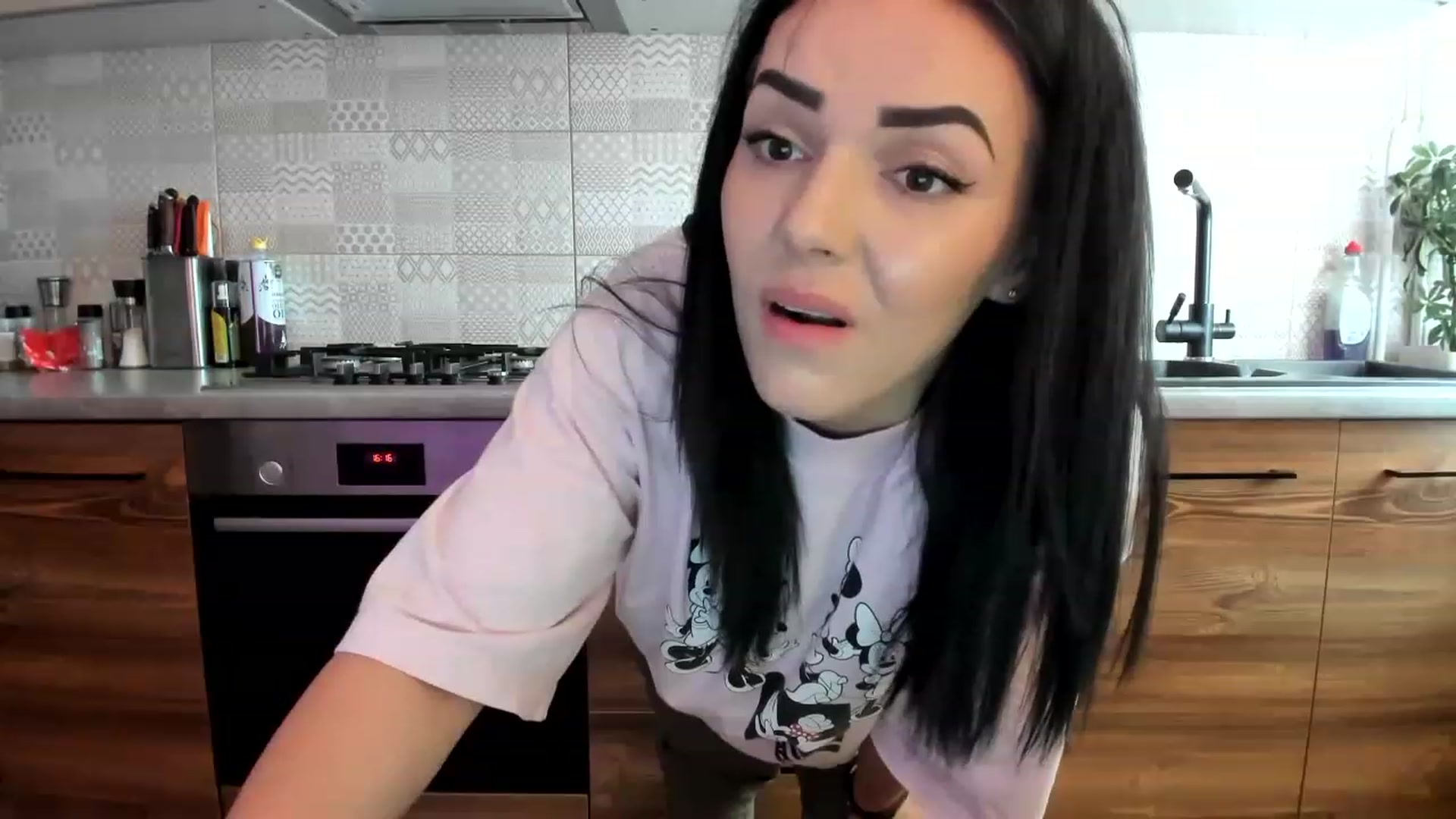 Gallery image thumbnail from MissNelly_'s myfreecams stream on, 07/14/2023, 13:33 image 5 of 20