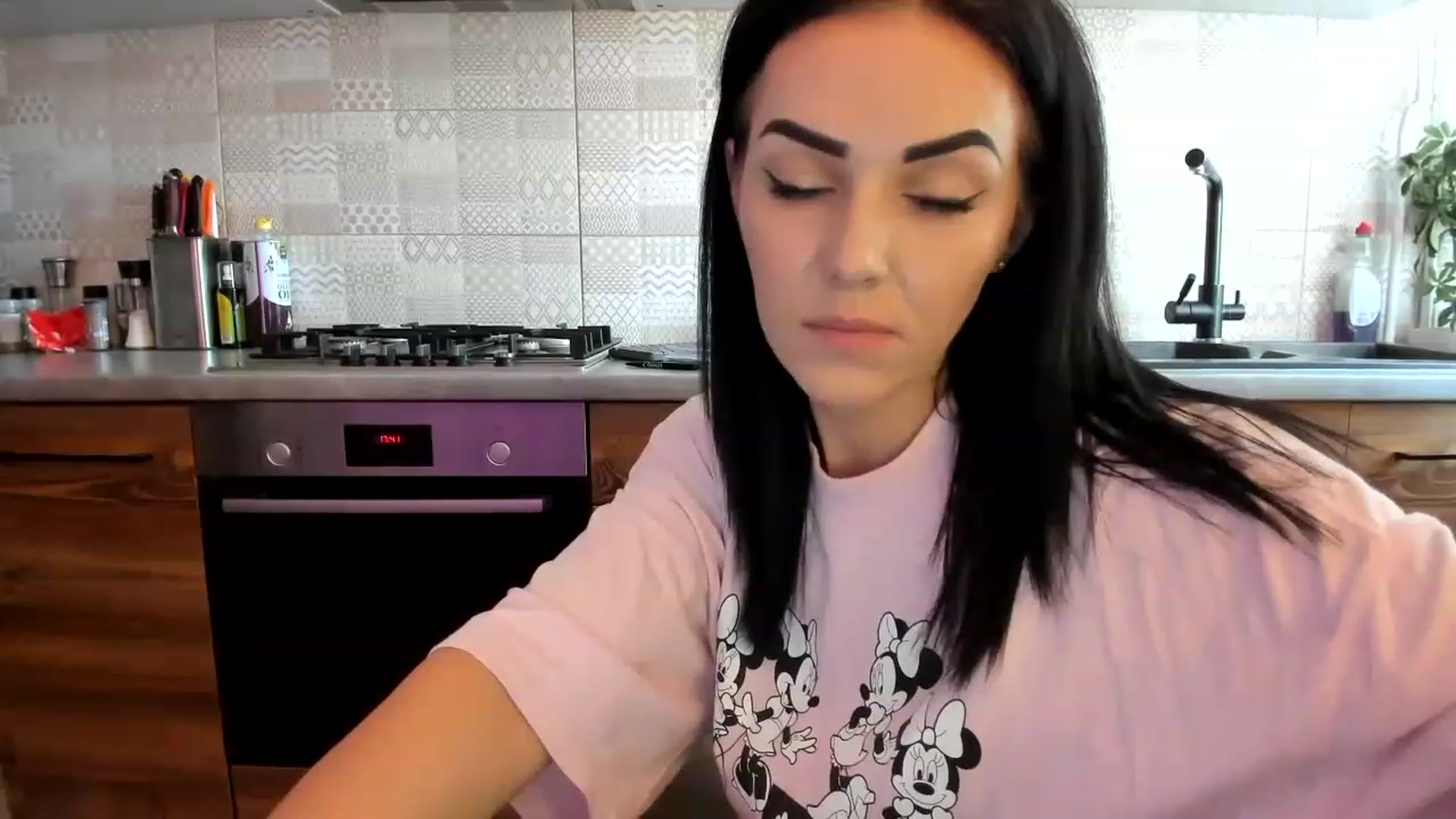 Gallery image thumbnail from MissNelly_'s myfreecams stream on, 07/14/2023, 15:09 image 13 of 20