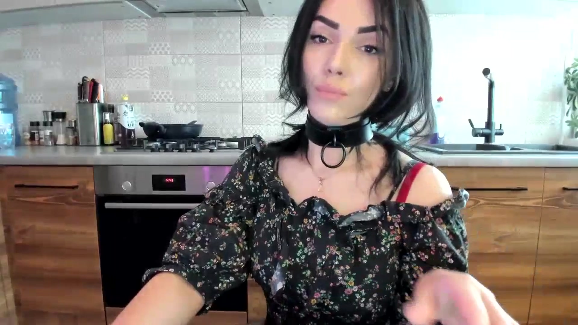 Gallery image thumbnail from MissNelly_'s myfreecams stream on, 07/15/2023, 11:52 image 10 of 20