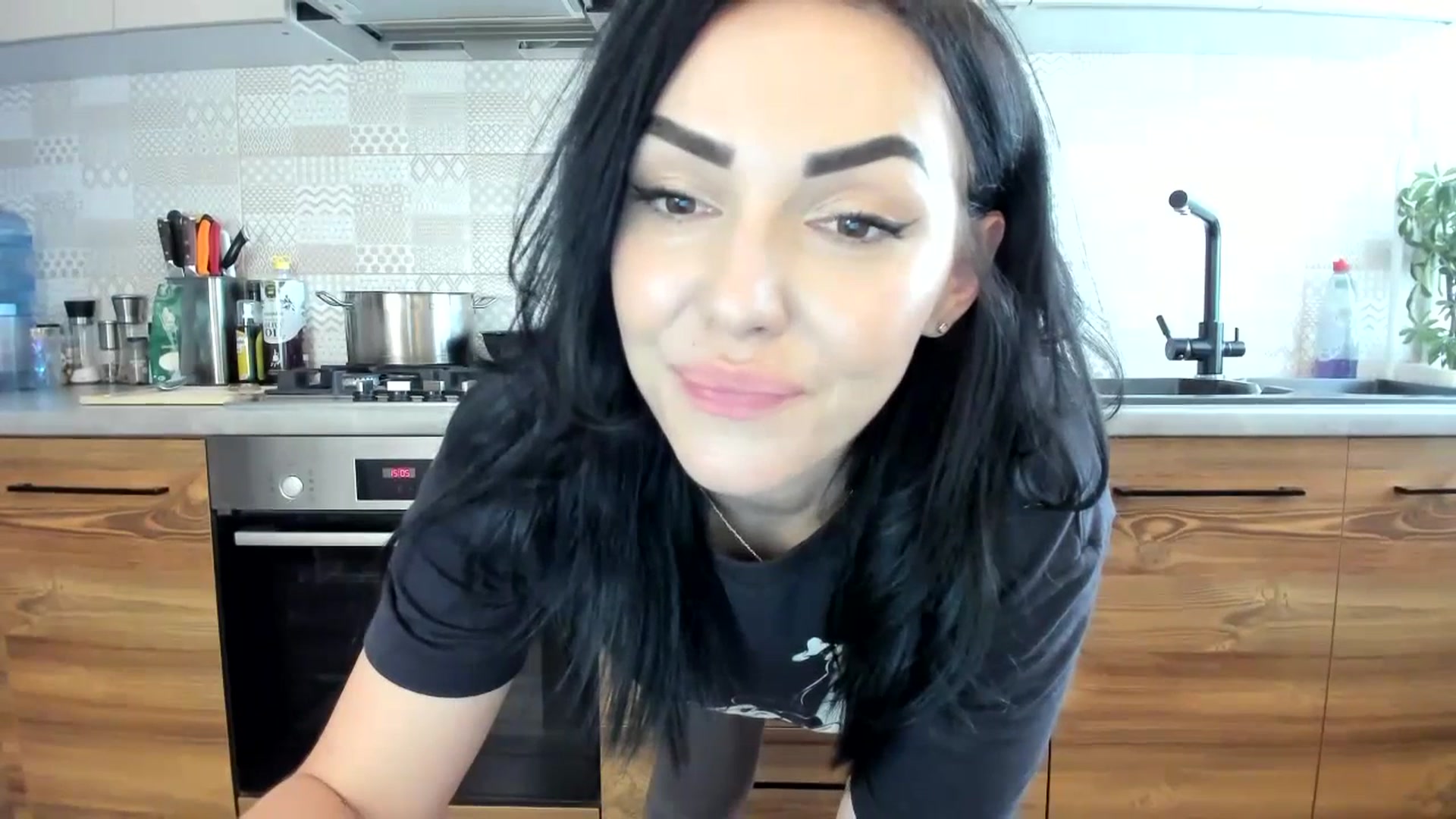 Gallery image thumbnail from MissNelly_'s myfreecams stream on, 07/21/2023, 13:01 image 5 of 20