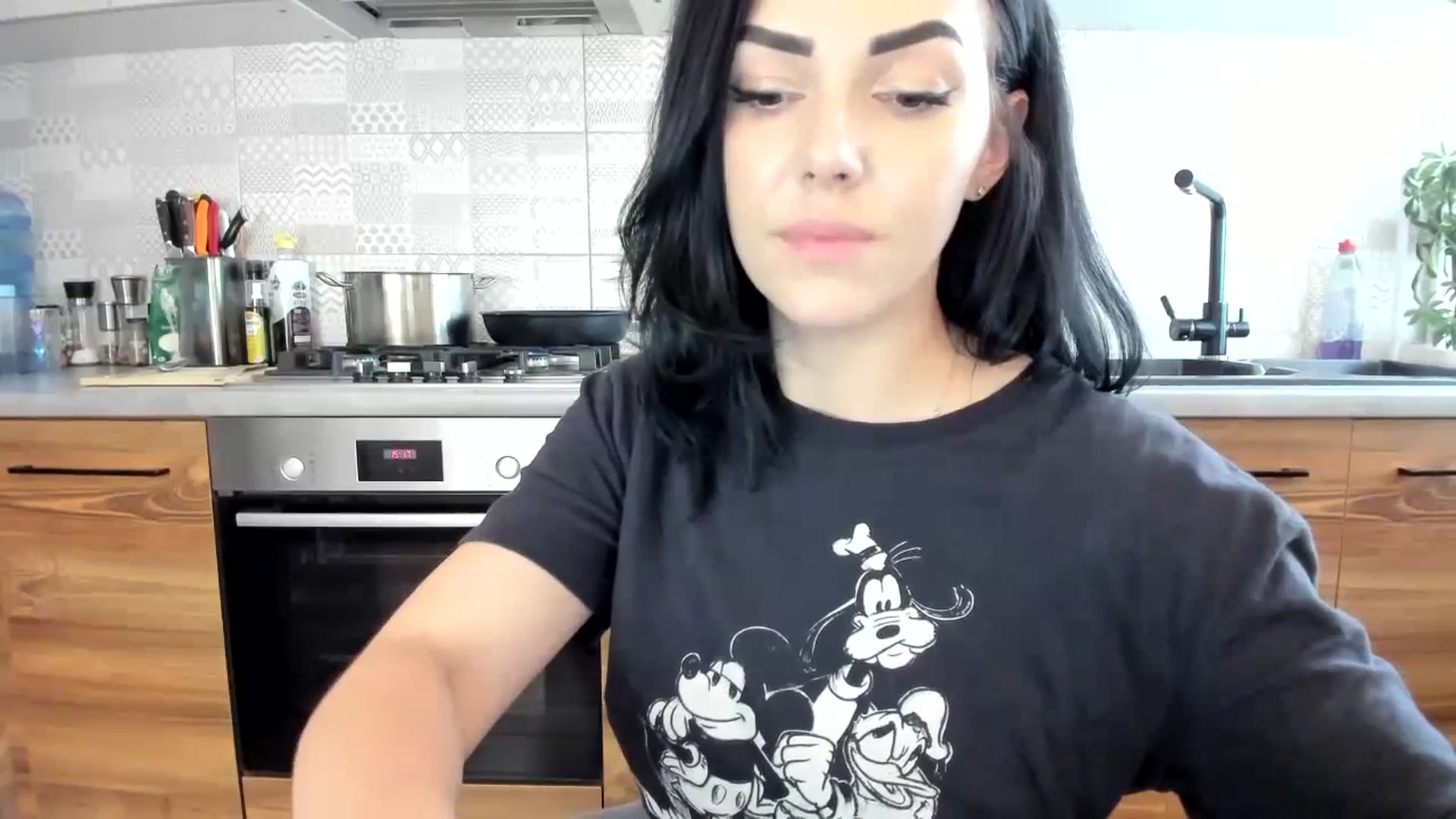 Gallery image thumbnail from MissNelly_'s myfreecams stream on, 07/21/2023, 13:01 image 9 of 20