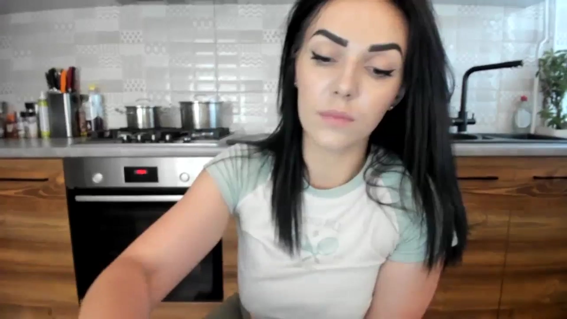 Gallery image thumbnail from MissNelly_'s myfreecams stream on, 08/06/2023, 16:01 image 3 of 20