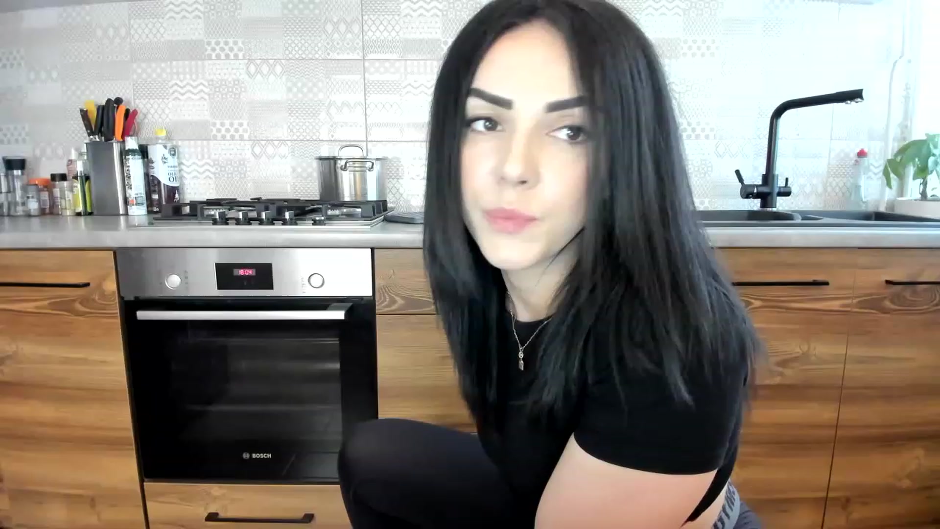 Gallery image thumbnail from MissNelly_'s myfreecams stream on, 08/09/2023, 18:09 image 1 of 20
