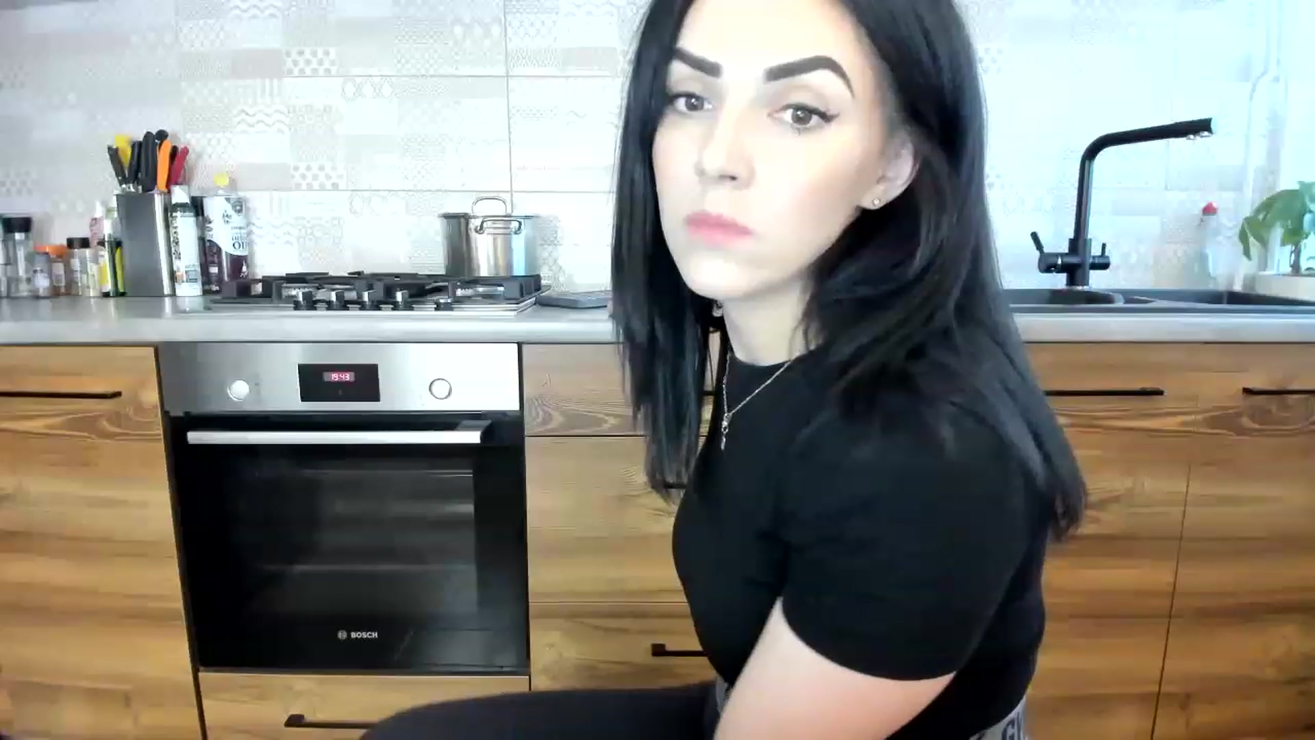 Gallery image thumbnail from MissNelly_'s myfreecams stream on, 08/09/2023, 18:09 image 12 of 20