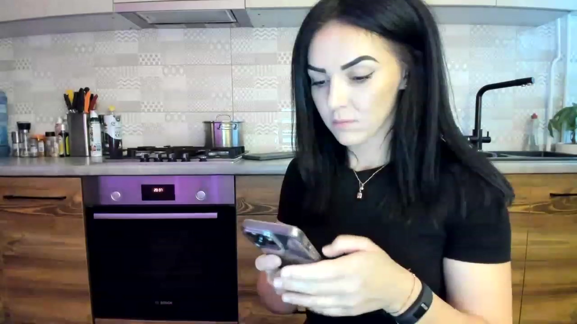 Gallery image thumbnail from MissNelly_'s myfreecams stream on, 08/09/2023, 18:09 image 18 of 20