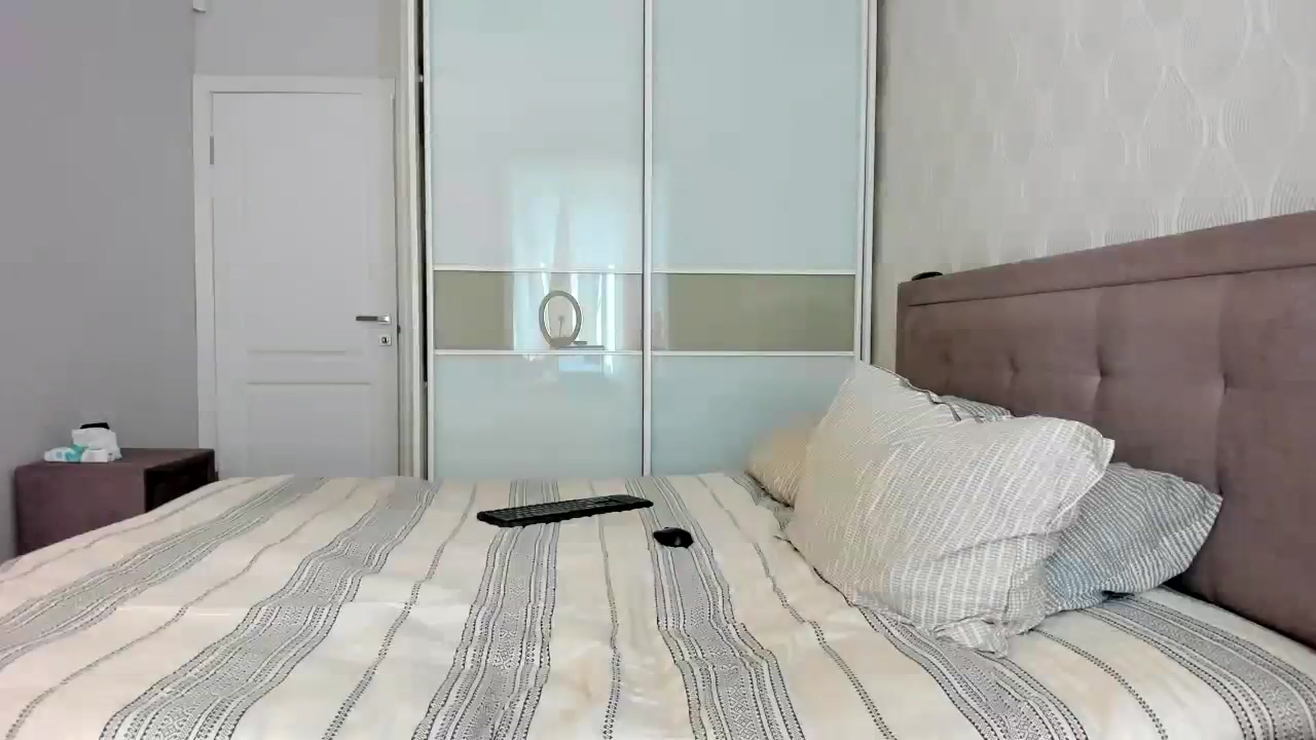 Gallery image thumbnail from MissNelly_'s myfreecams stream on, 08/13/2023, 13:00 image 8 of 20