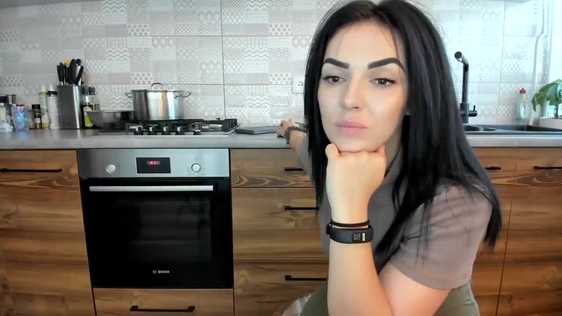 Gallery image thumbnail from MissNelly_'s myfreecams stream on, 08/14/2023, 16:06 image 12 of 20