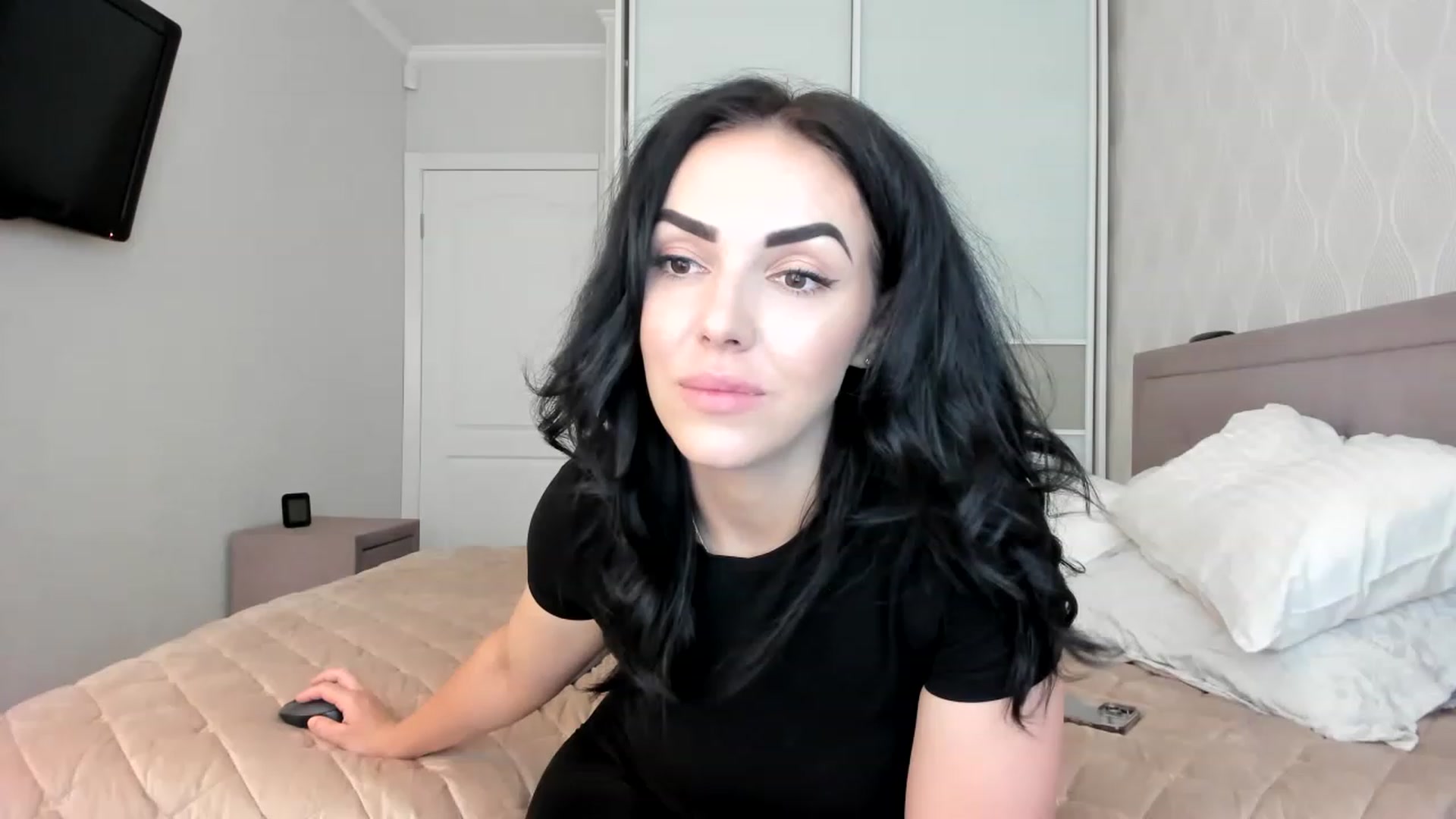 Gallery image thumbnail from MissNelly_'s myfreecams stream on, 08/26/2023, 14:54 image 17 of 20