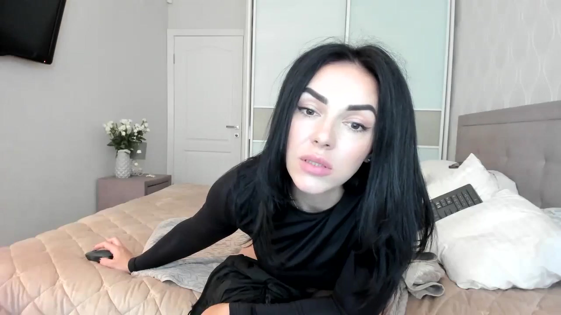 Gallery image thumbnail from MissNelly_'s myfreecams stream on, 09/17/2023, 11:48 image 14 of 20