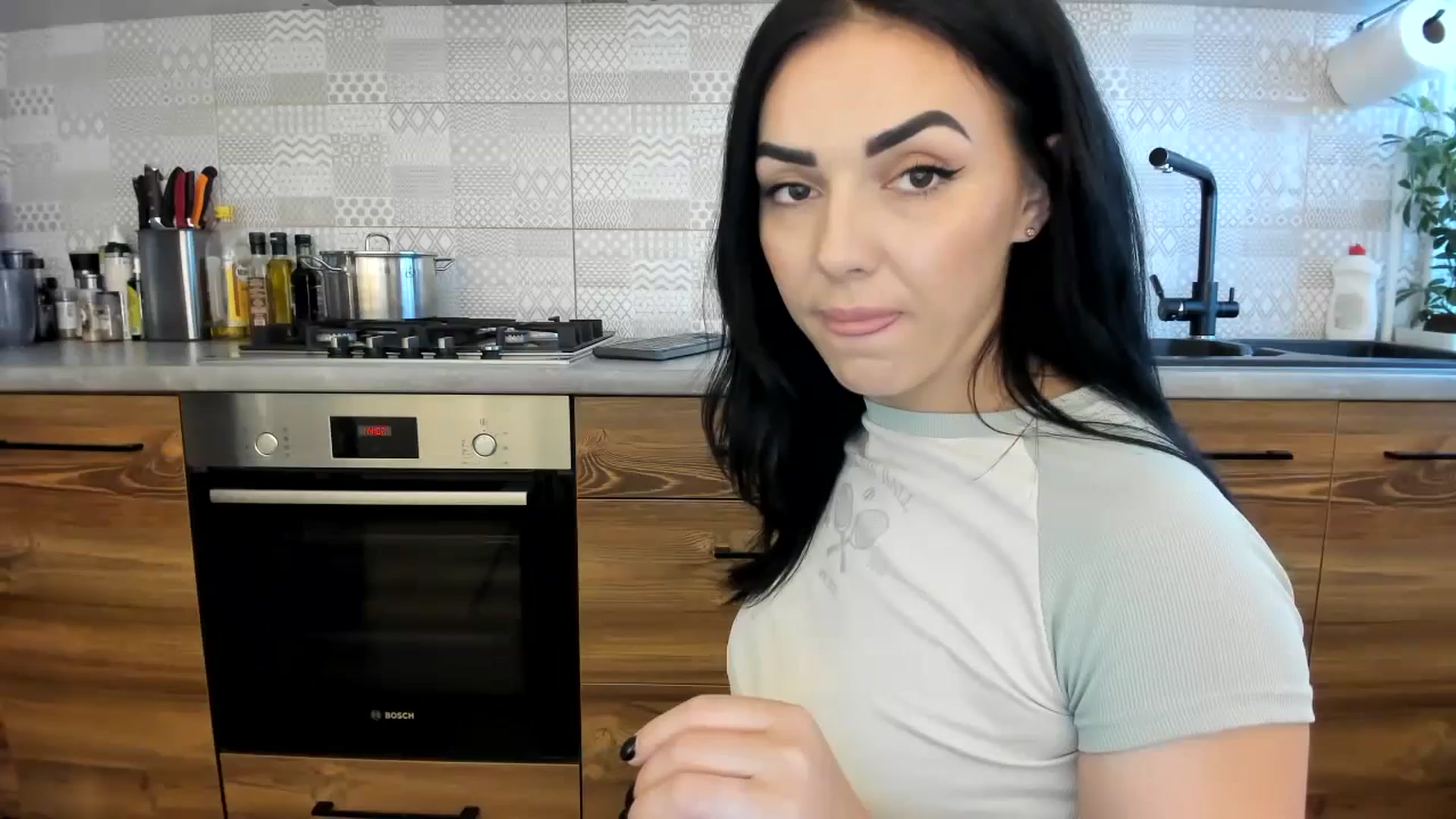 Gallery image thumbnail from MissNelly_'s myfreecams stream on, 09/26/2023, 11:37 image 9 of 20