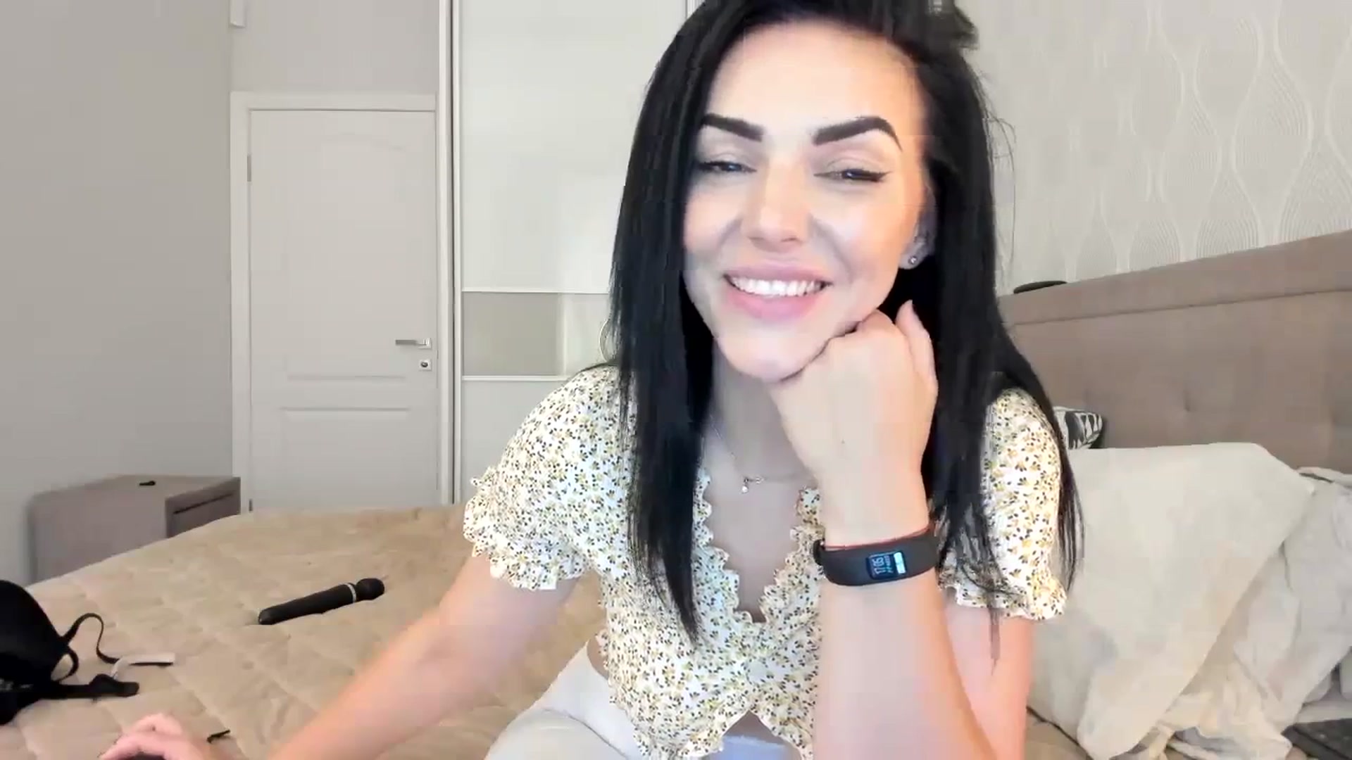 Gallery image thumbnail from MissNelly_'s myfreecams stream on, 09/30/2023, 14:38 image 10 of 20