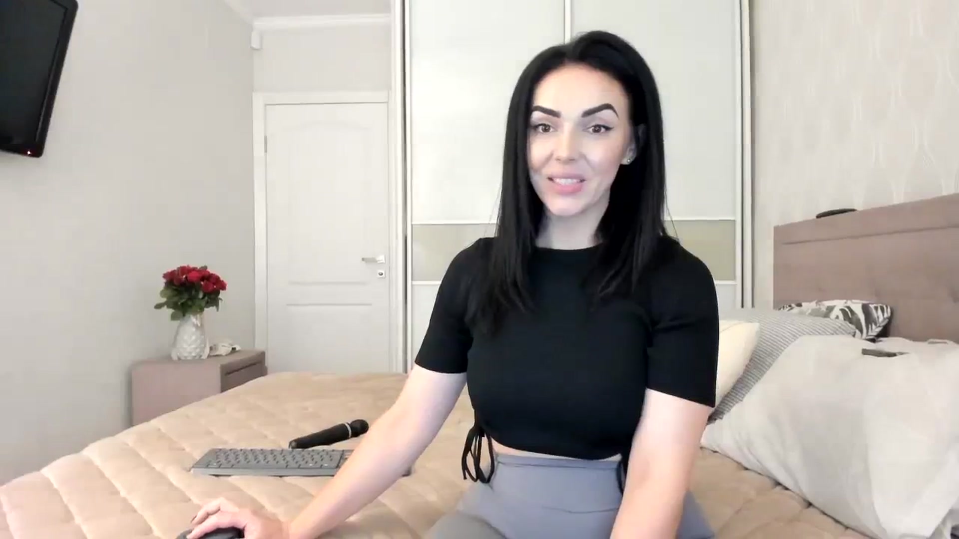 Gallery image thumbnail from MissNelly_'s myfreecams stream on, 09/30/2023, 14:55 image 15 of 20