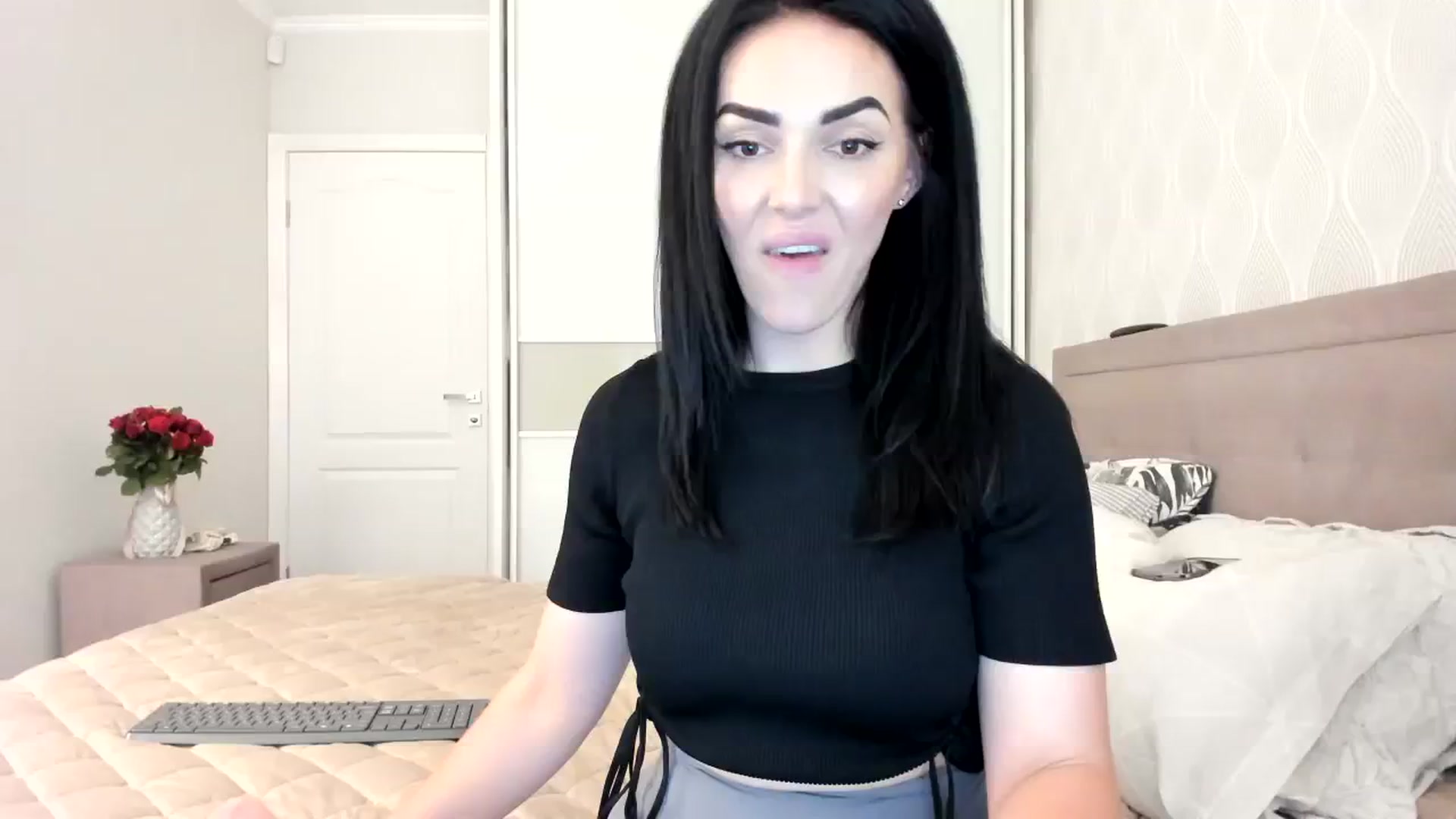 Gallery image thumbnail from MissNelly_'s myfreecams stream on, 09/30/2023, 15:33 image 6 of 20