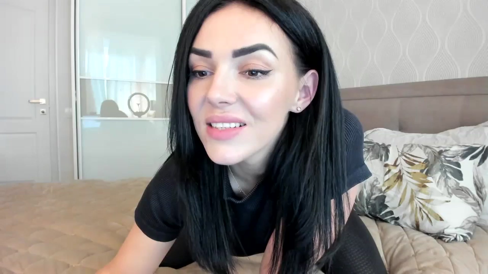 Gallery image thumbnail from MissNelly_'s myfreecams stream on, 10/04/2023, 15:16 image 14 of 20