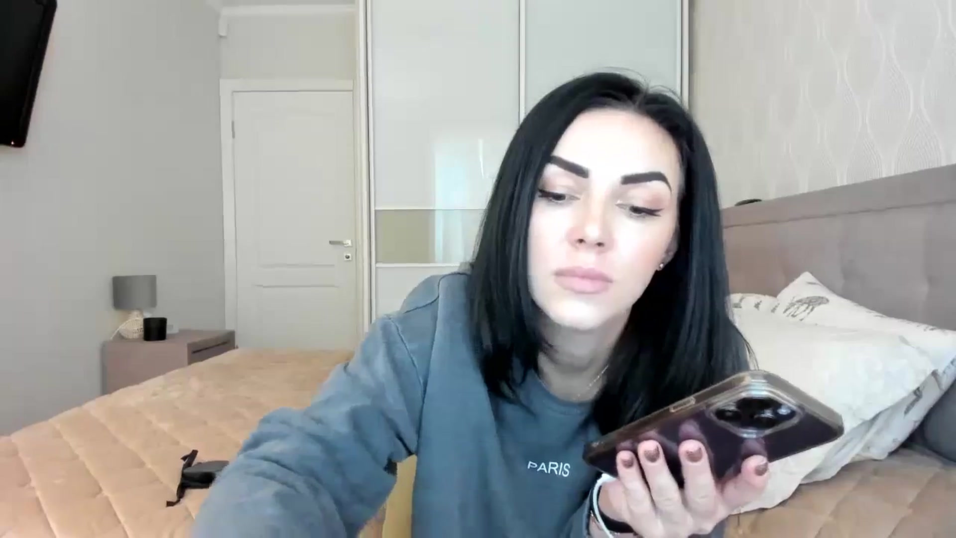 Gallery image thumbnail from MissNelly_'s myfreecams stream on, 10/22/2023, 10:58 image 5 of 20
