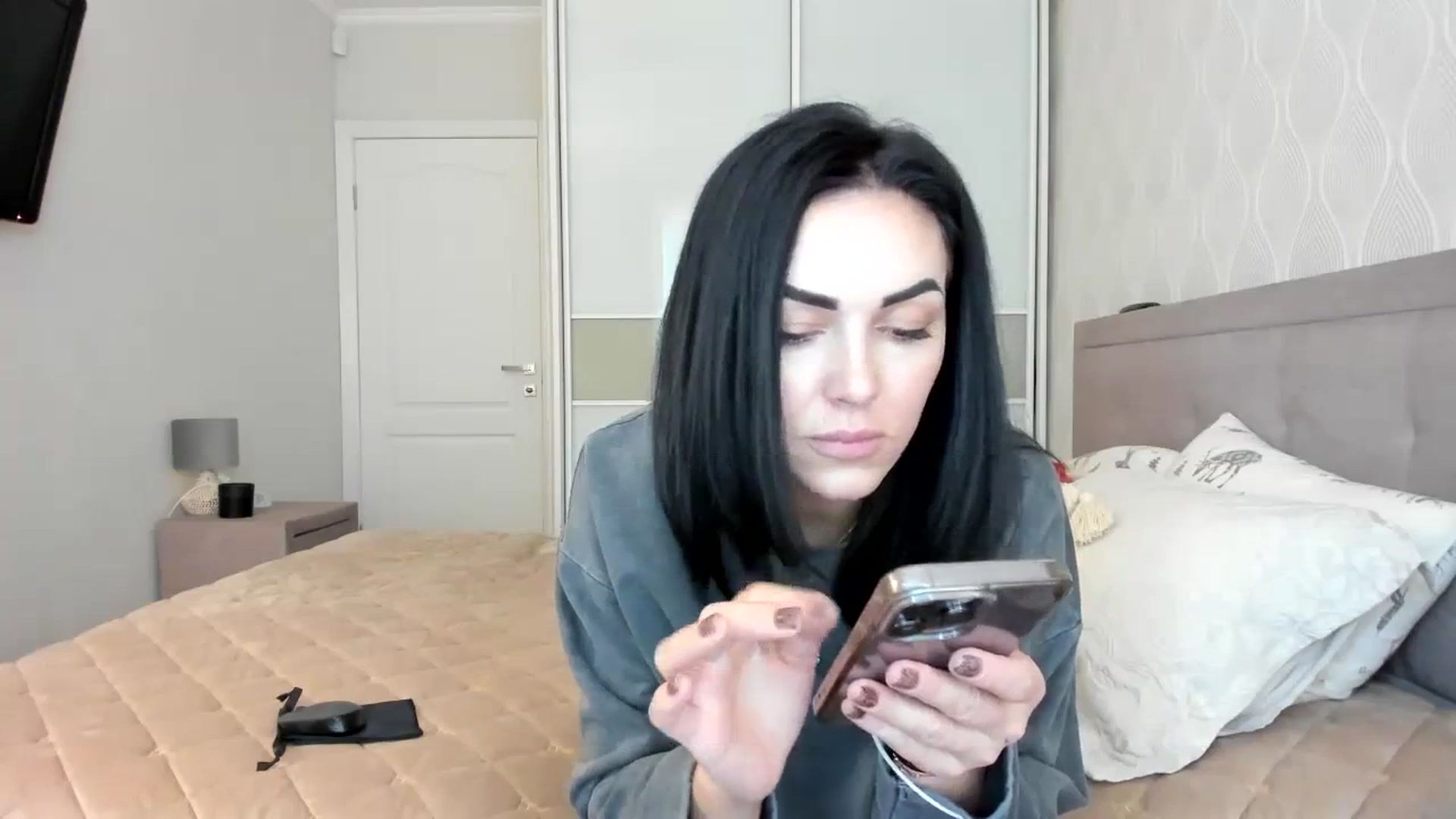 Gallery image thumbnail from MissNelly_'s myfreecams stream on, 10/22/2023, 10:58 image 6 of 20