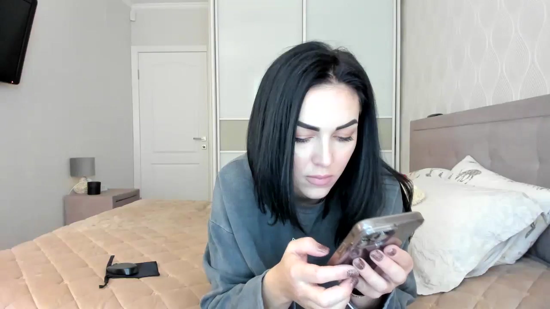 Gallery image thumbnail from MissNelly_'s myfreecams stream on, 10/22/2023, 10:58 image 2 of 20
