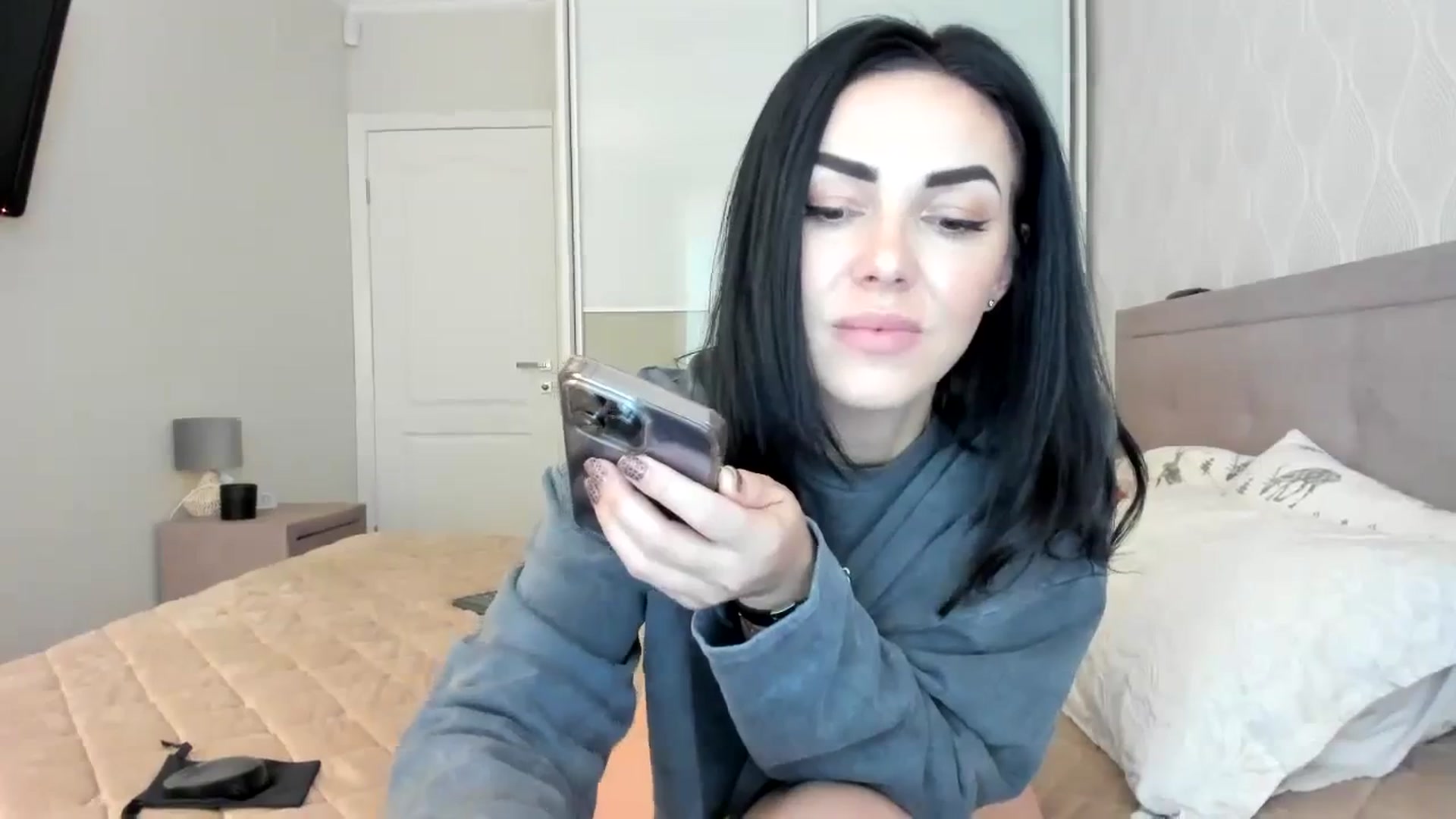 Gallery image thumbnail from MissNelly_'s myfreecams stream on, 10/22/2023, 11:51 image 3 of 20