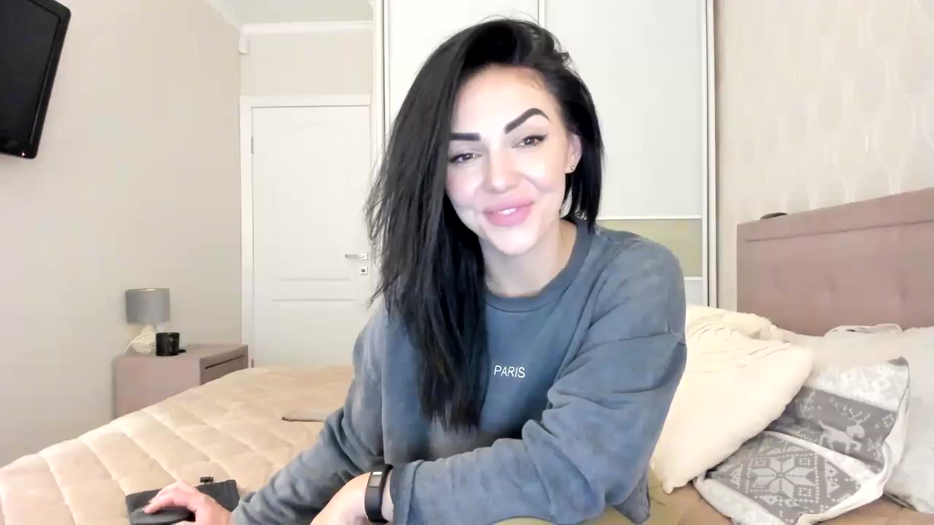 Gallery image thumbnail from MissNelly_'s myfreecams stream on, 10/25/2023, 14:26 image 5 of 20