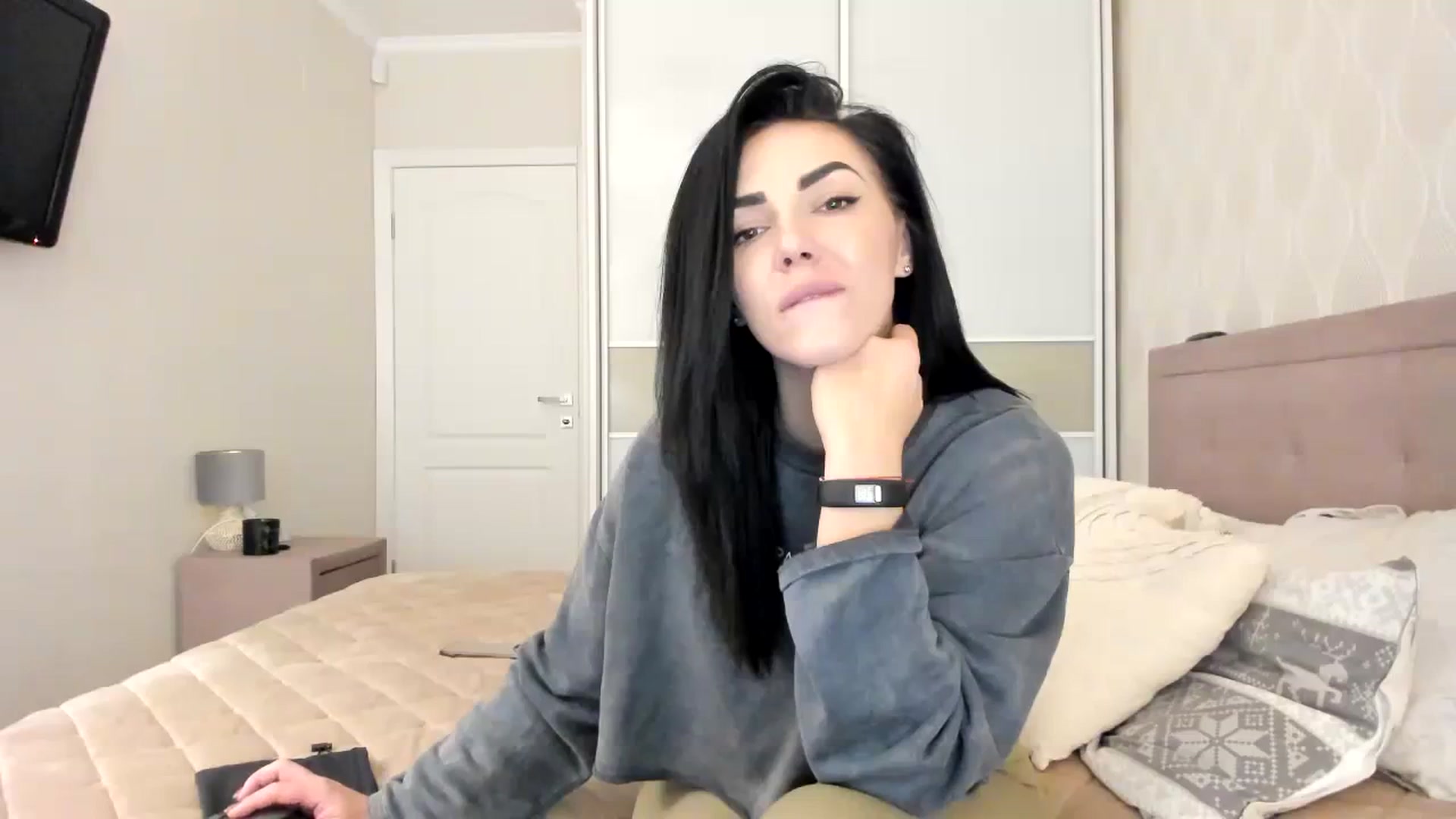 Gallery image thumbnail from MissNelly_'s myfreecams stream on, 10/25/2023, 14:26 image 4 of 20