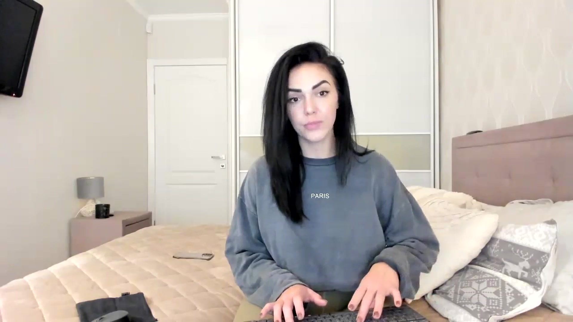 Gallery image thumbnail from MissNelly_'s myfreecams stream on, 10/25/2023, 14:26 image 7 of 20