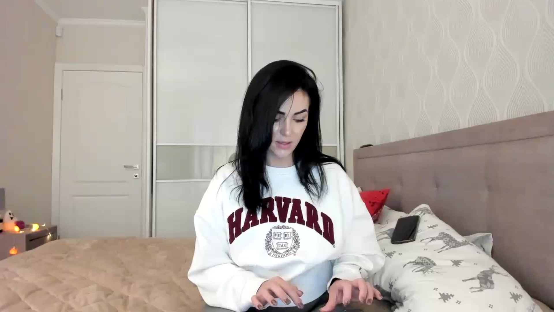 Gallery image thumbnail from MissNelly_'s myfreecams stream on, 10/27/2023, 12:46 image 14 of 20