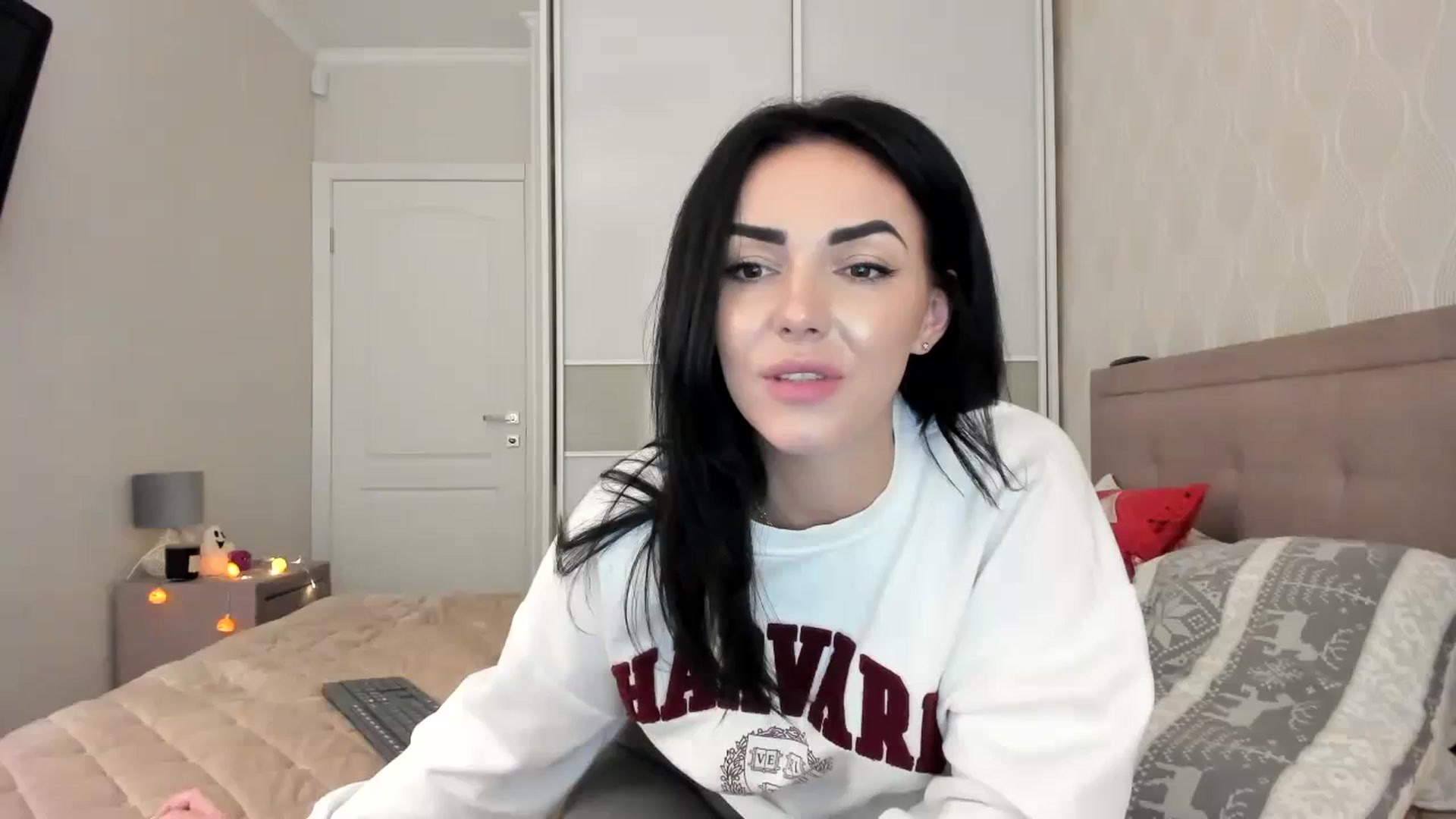Gallery image thumbnail from MissNelly_'s myfreecams stream on, 10/27/2023, 14:06 image 12 of 20